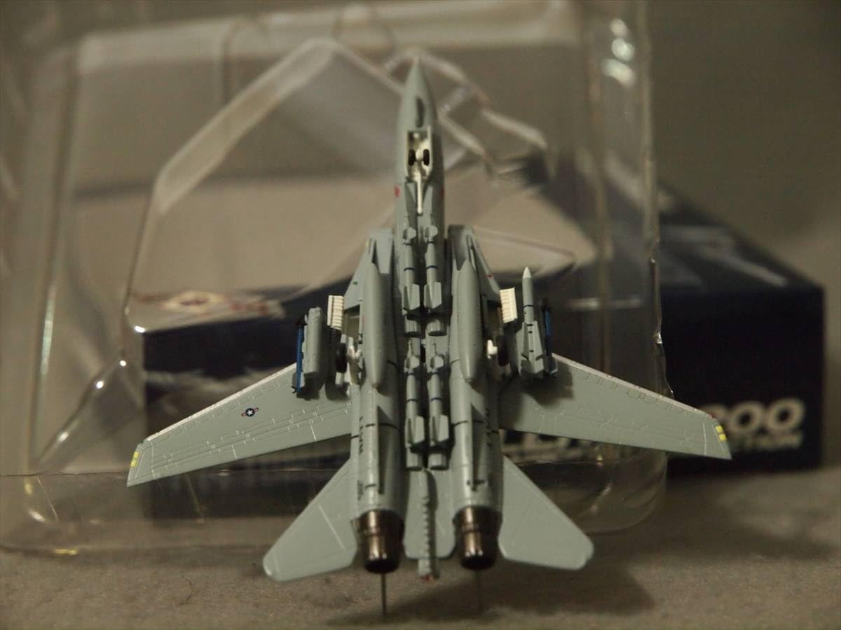 Amazon | 1/200 アメリカ海軍 F-14B トムキャット VF-102 Diamondbacks