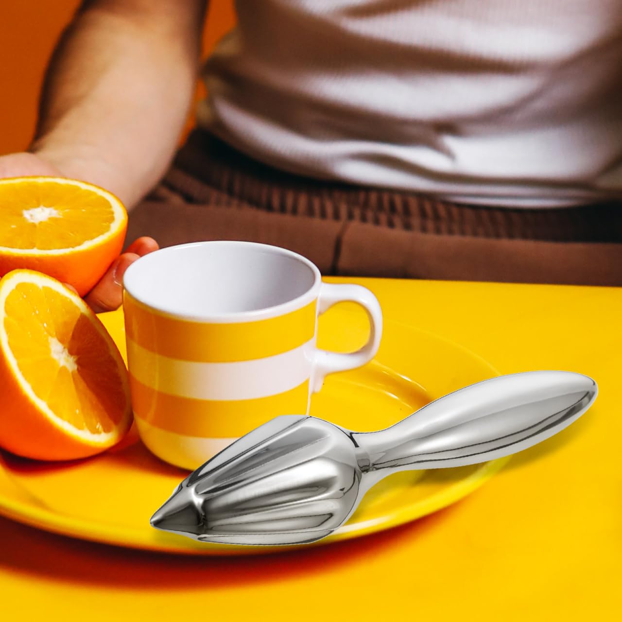 IMIKEYA Stainless Steel Citrus Reamer Lemon Hand Juicer Beech Wood Handheld Citrus Juicer Manual Lemon Juicer Easy to Hold Kitchen Juicing Tool Juice Reamer for Daily Home Bar Cafe Restaurant - Image 8