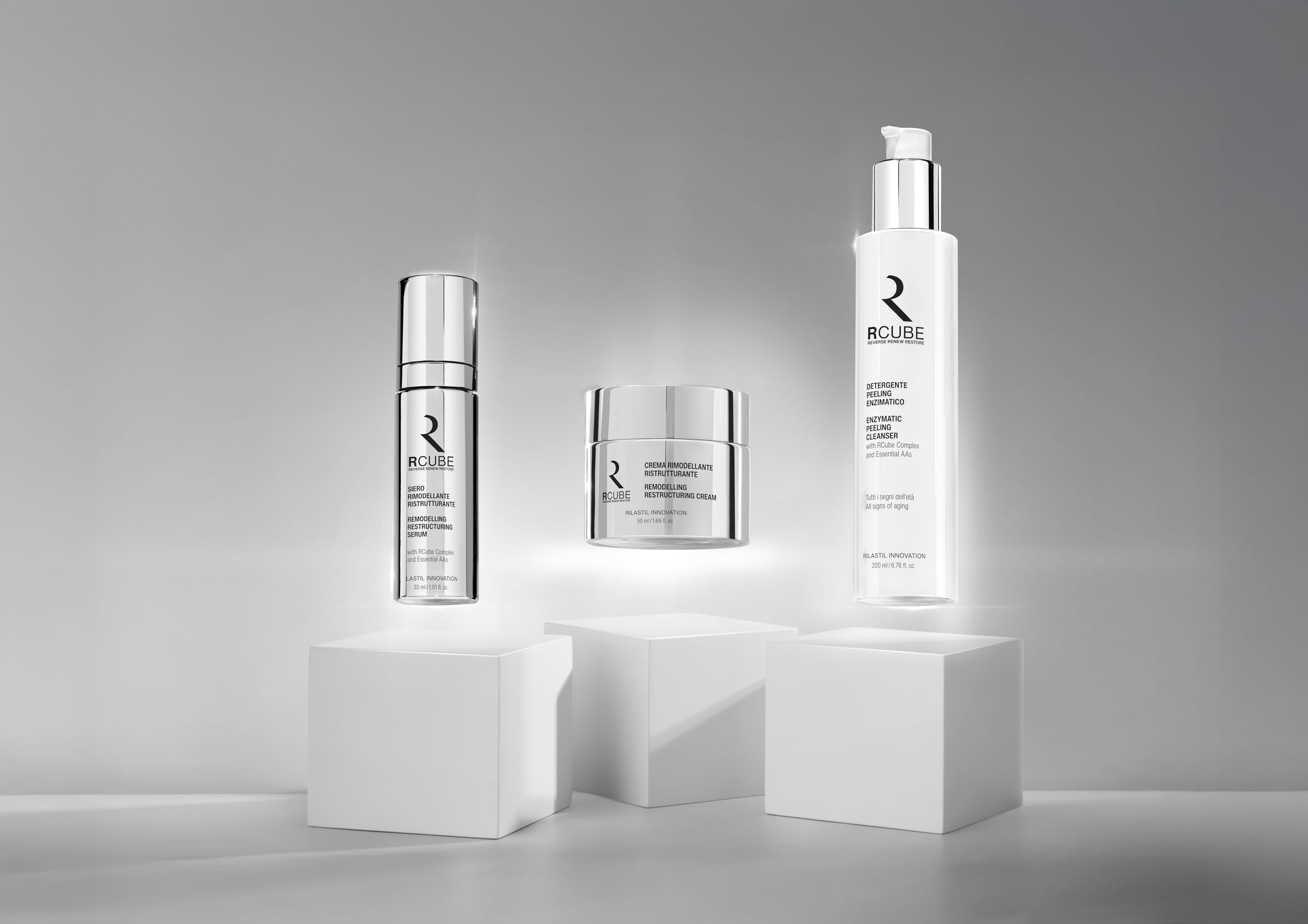 Rilastil RCube Detergente Peeling Enzimatico Viso con RCube Complex e Aminoacidi, Antietà, Promuove il Rinnovamento Cellulare, 200 ml