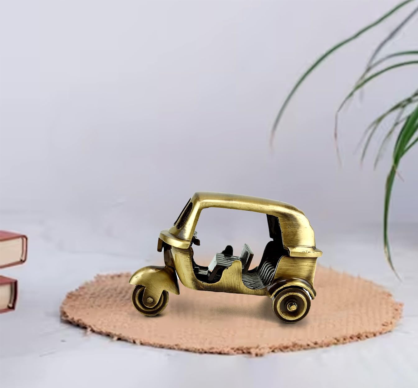 Amazon Brand - Umi Brass Vintage Auto Rickshaw Miniature, Brass Showpiece, Showpieces for Home Decor, Brass Home Decor