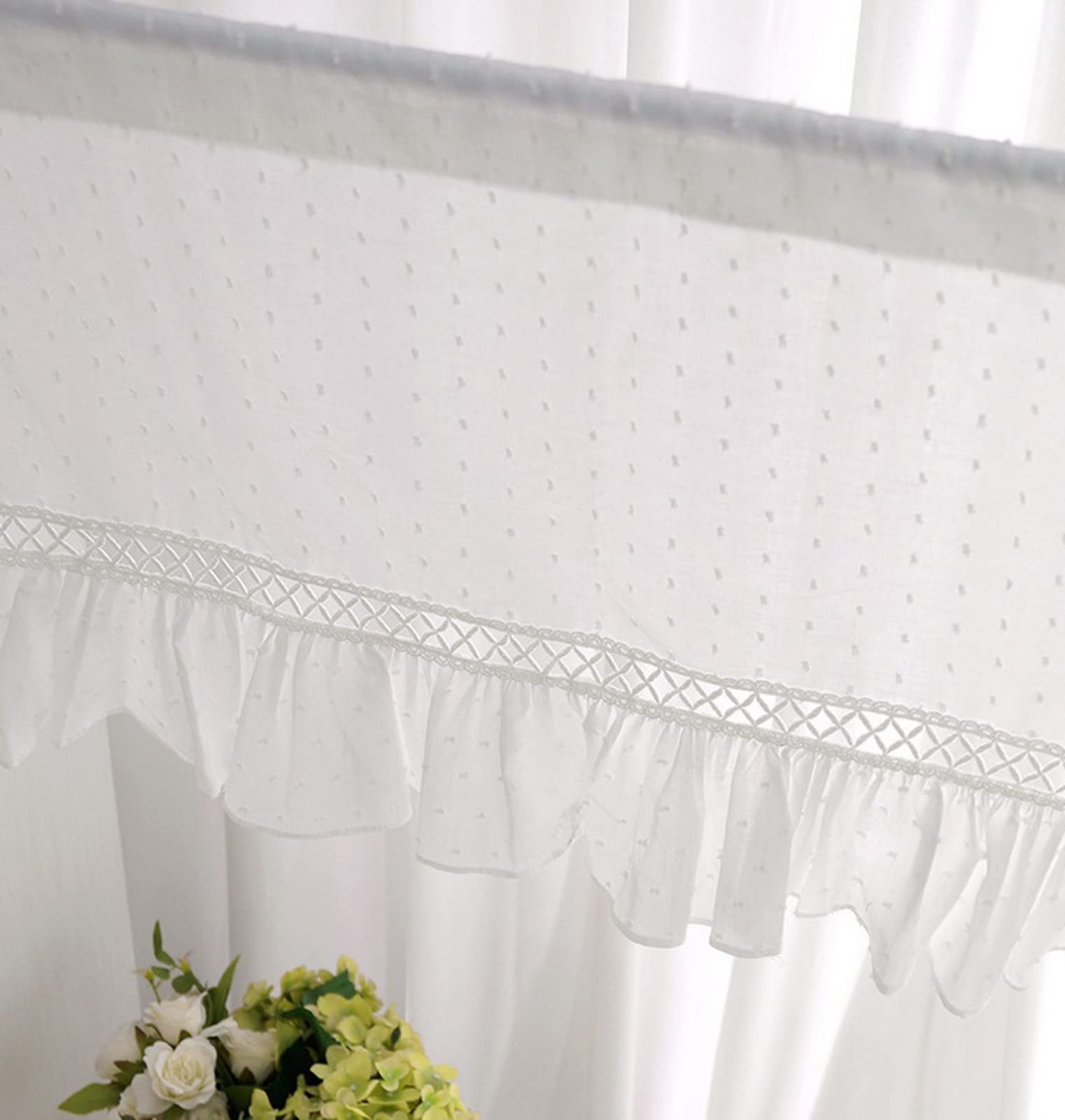 Rideau de fenêtre en coton semi-transparent style campagnard pour petites fenêtres - Cantonnière brodée à pompons blancs - Parfait pour la cuisine, le bistrot, le café et les portes.