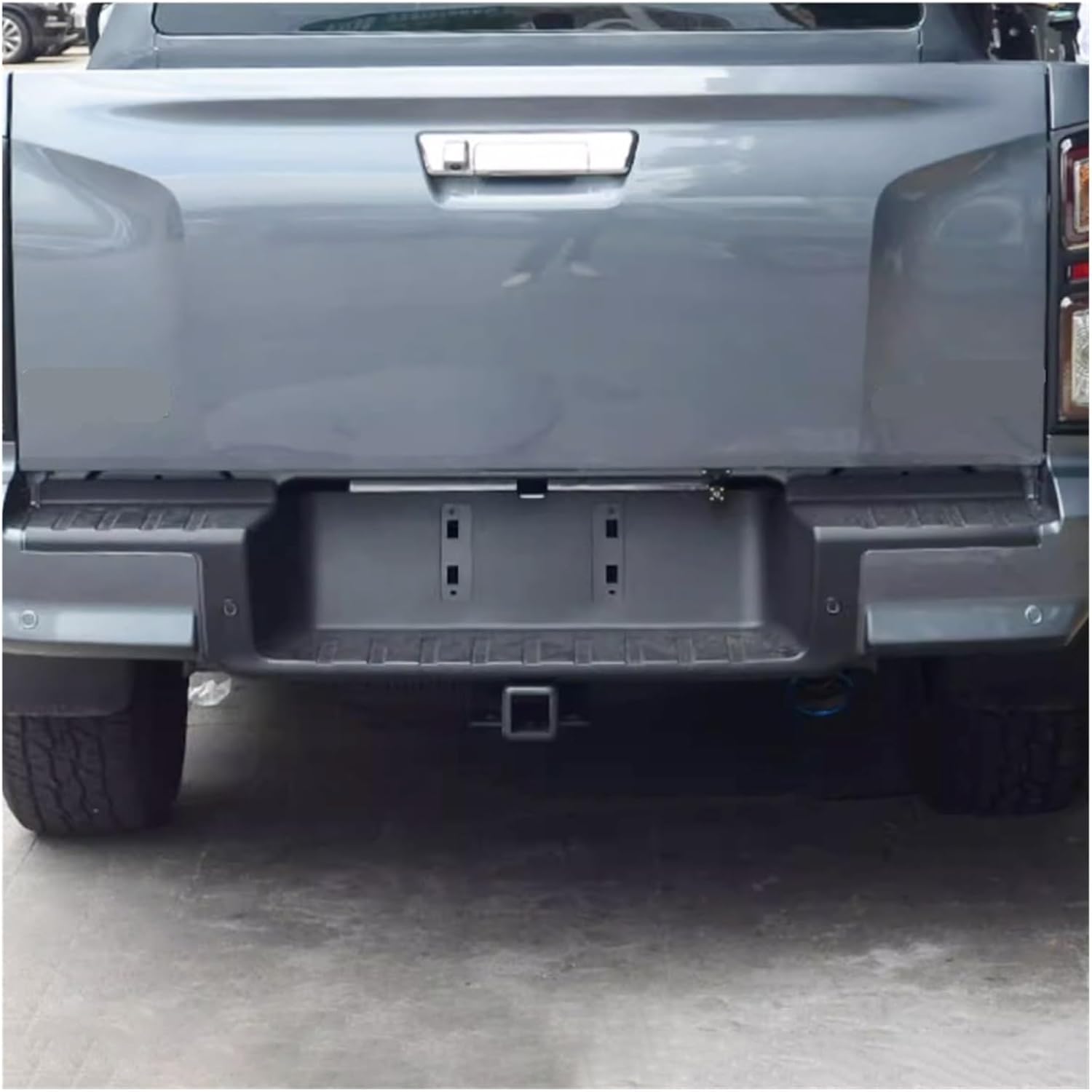 Rear Bumper with Trailer Hitch Compatible for D-MAX Pickup Truck 2inch Receiver Tow Bar Parts & Pintle Hook Refit Accessories