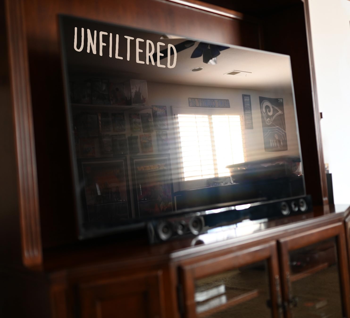 Very well built, buttery-smooth outer ring rotation