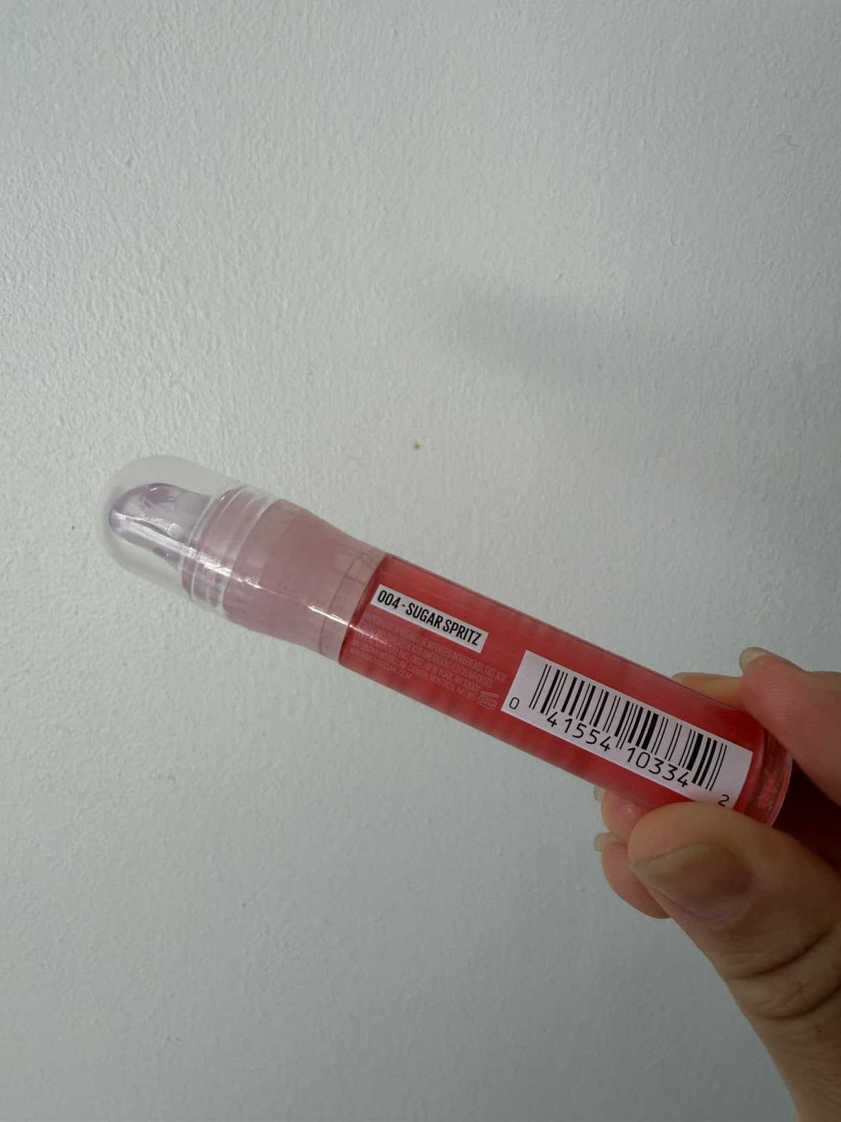 Maybelline New York MAYBELLINE Lifter Oil-in-Gel Lip Gloss for Glassy, Bouncy Shine, Hydrating, Tinted Lip Balm and Moisturizer with Hyaluronic Acid and Passionfruit Oil, Sugar Spritz (Sheer Hot Pink)