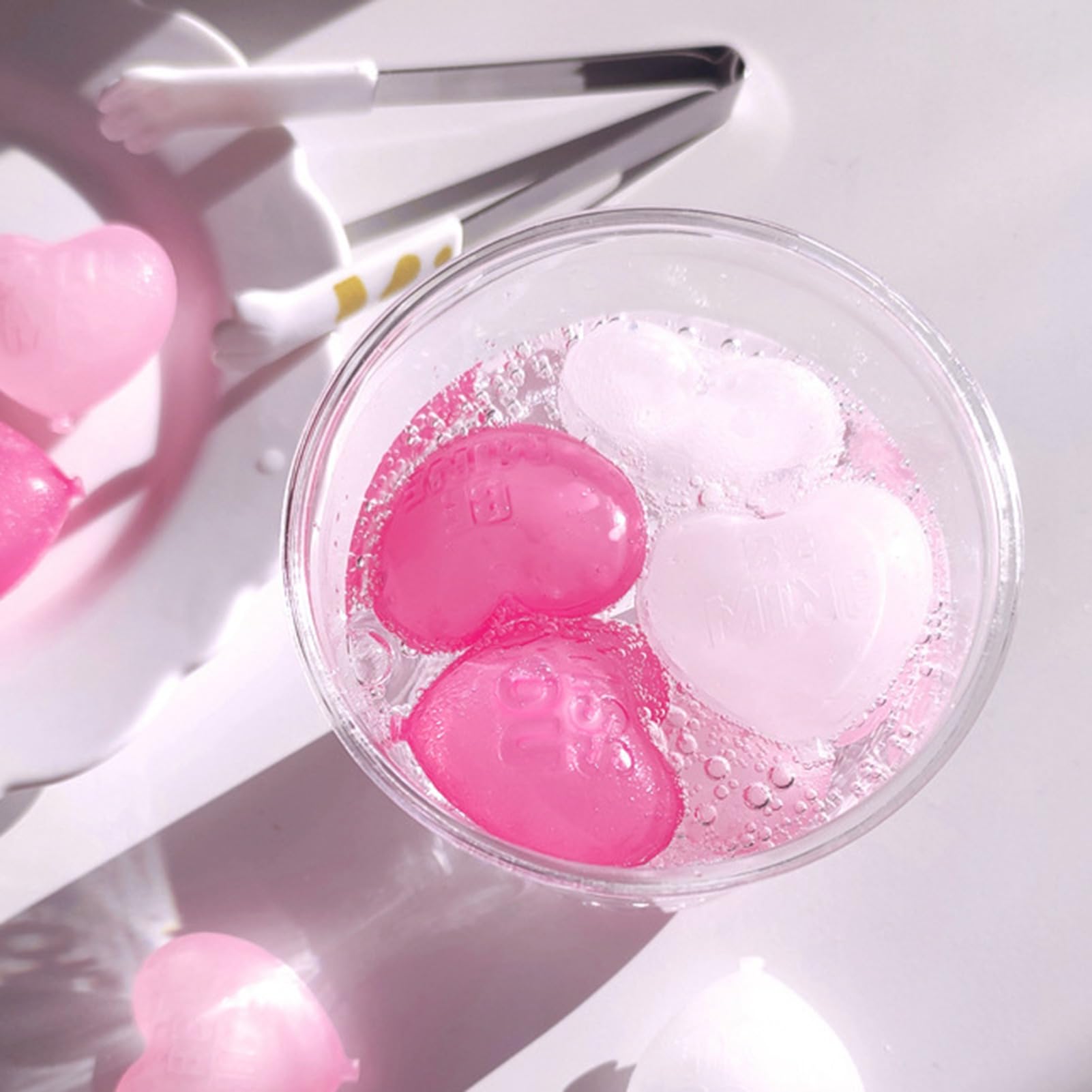 & Reusable Ice Cubes - 15-Piece Heart-Shaped Plastic Freeze Gel Cubes for Whiskey Coffee & Cocktails, No Dilution, Dishwasher Safe - Image 4