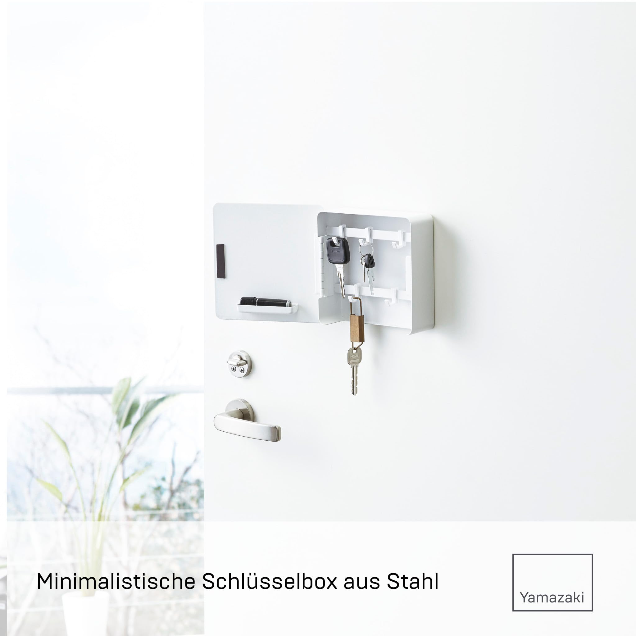 YAMAZAKI Tower Magnetischer Schlüsselkasten aus Stahl - ohne Bohren, mit Abdeckung, inkl. 5 Haken - 5,5 x 15,8 x 15,8 cm, Japanisches Design, weiß