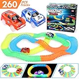 【Upgrade Design Rennwagen】 - Unsere Autos sind mit 5 LED-Lichter ausgestattet, damit Kinder sowohl tagsüber als auch nachts spielen können. Aus festem Material hergestellt, langlebig, schwer zu brechen und mit hoher Pferdestärke, Kinder können Geschwindigkeit und Leidenschaft genießen. und wir gewähren einen Bonus mit 3 Auto Aufkleber, Kinder können ihr Auto in verschiedenen Arten dekorieren.