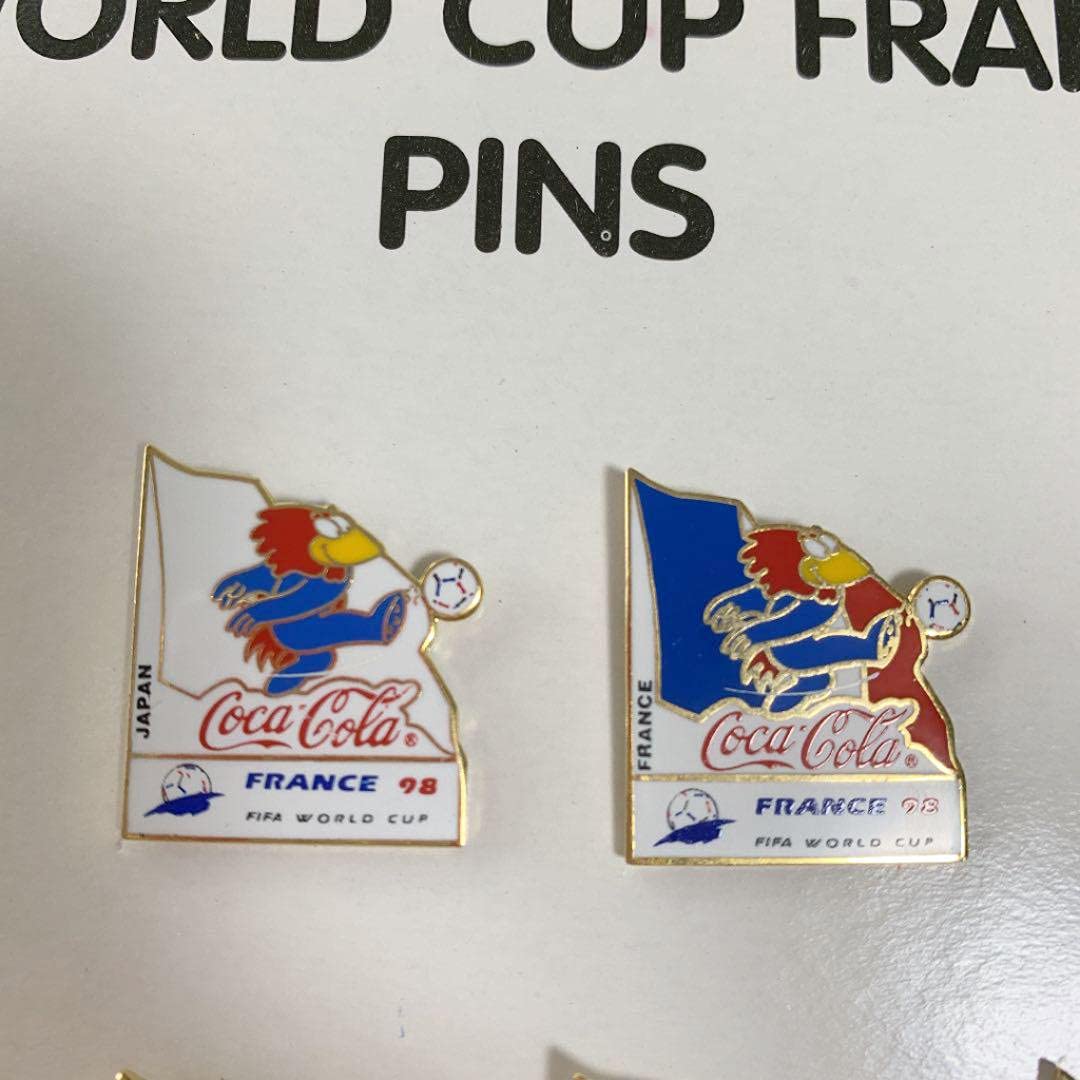 FIFA WORLD  CUP98   32か国&トロフィーピンバッチ Amazon | FIFA WORLD CUP FRANCE 98 ピンバッチ32個セット