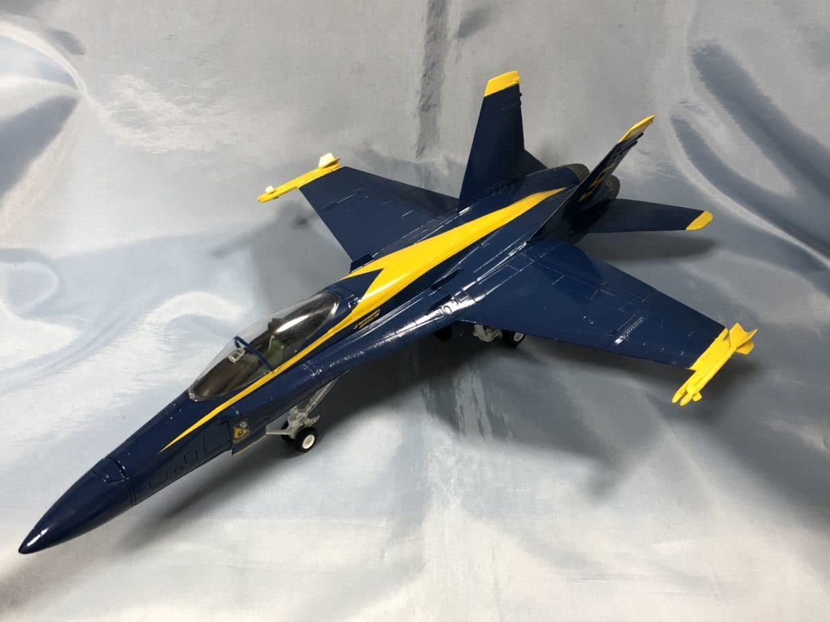 Amazon.co.jp: Armour Collection F18 Hornet 1/48 : Hobbies