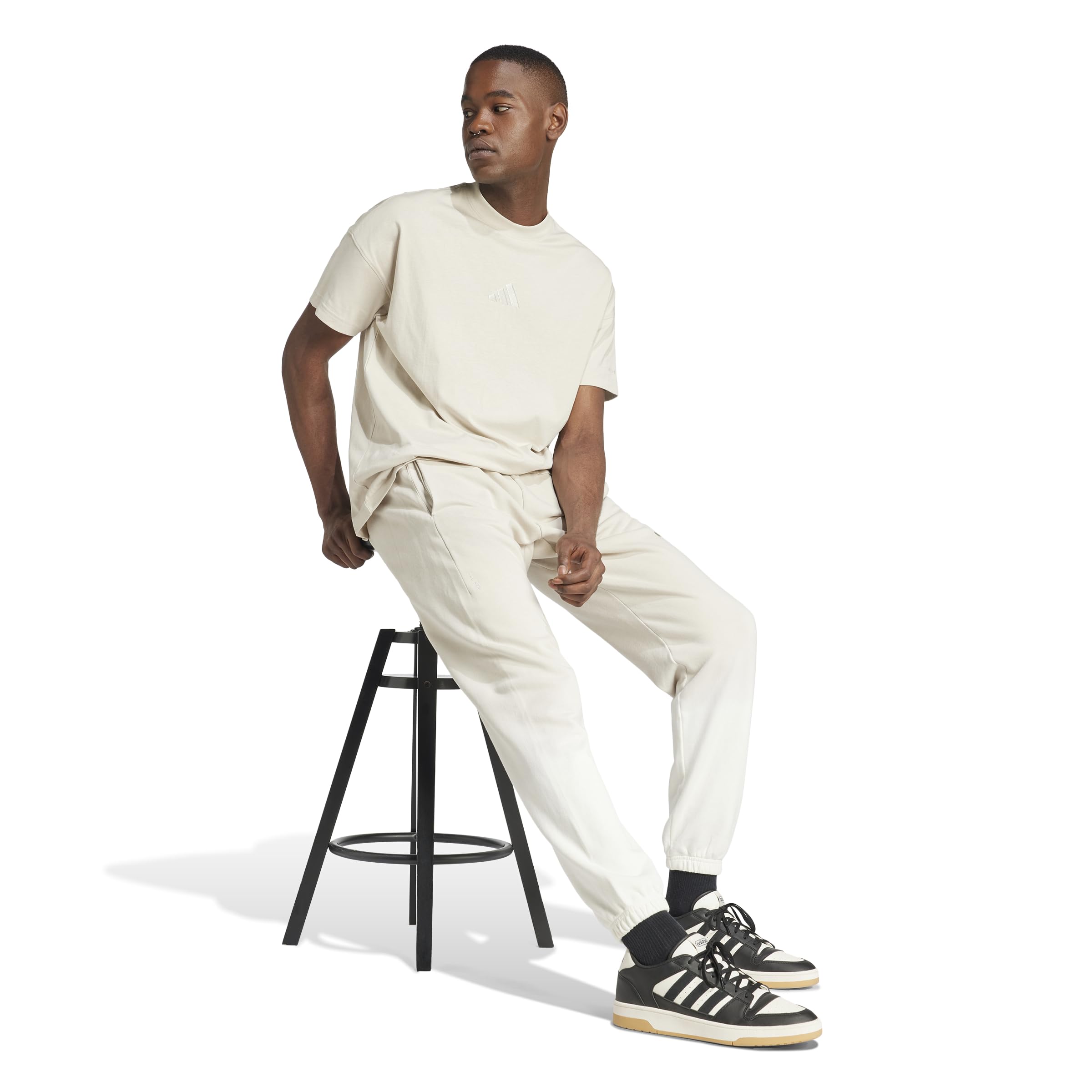 adidas T-shirt z krótkim rękawem Mężczyźni All Szn T-shirt