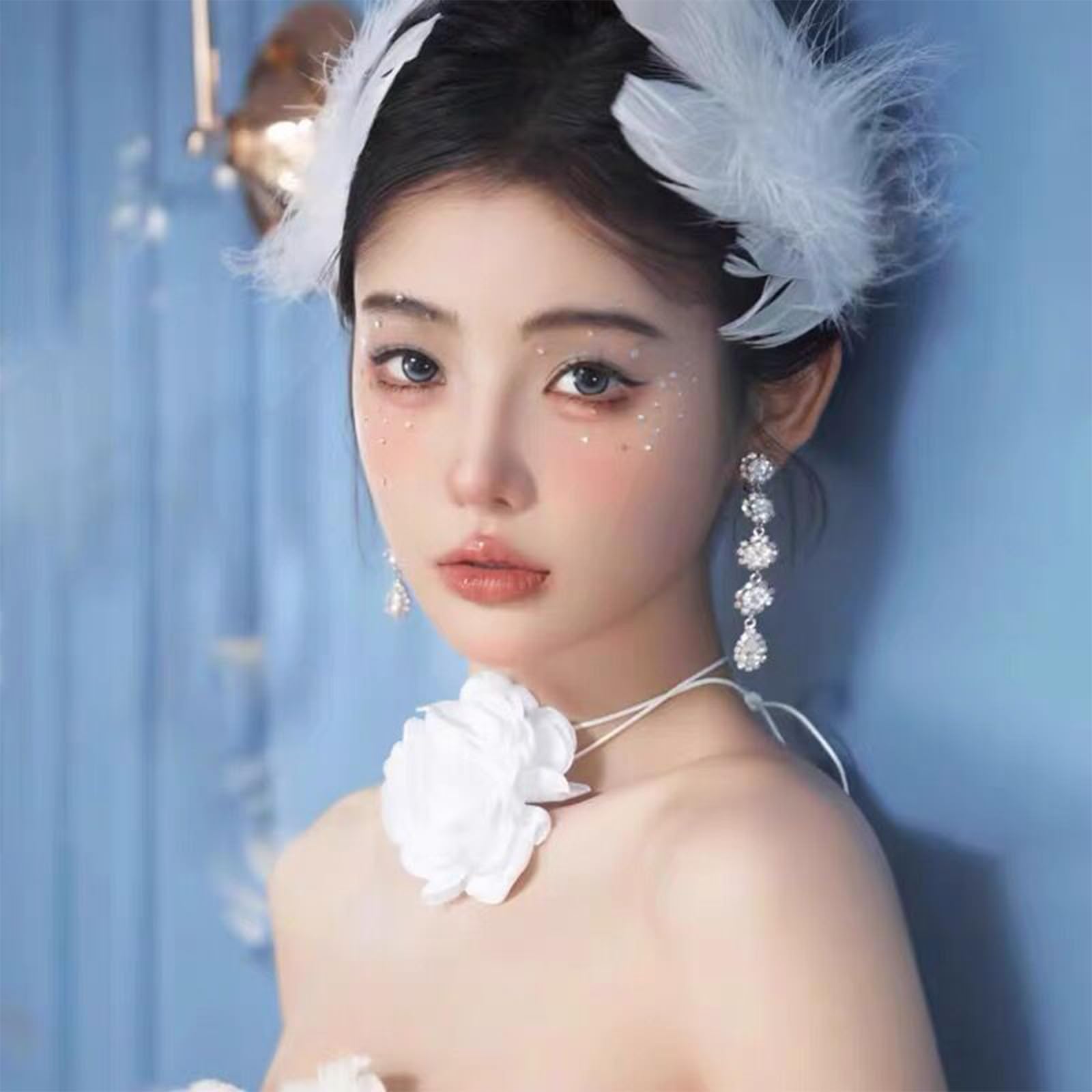 Amazon.com : 2 Pcs White Feather Hair Clips for Women Pearl  display picture 1