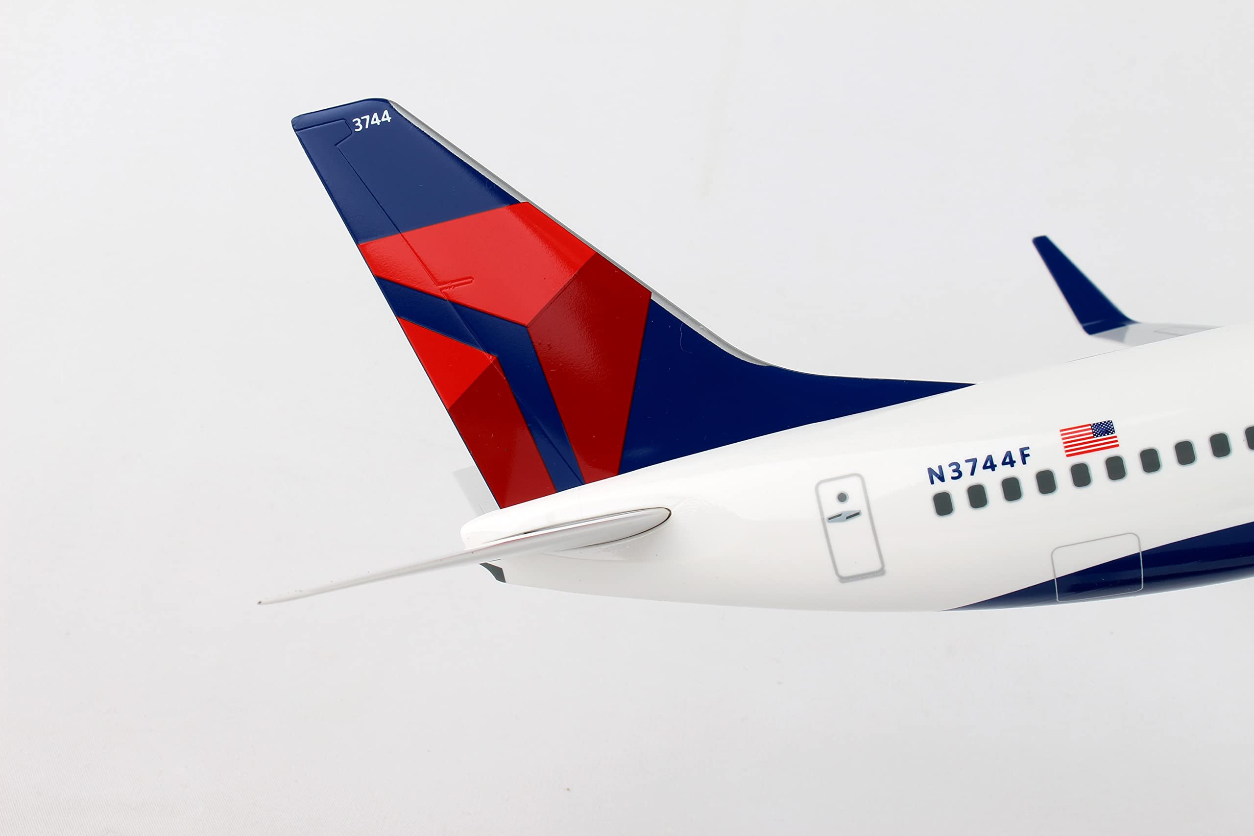 Amazon.com: Skymarks Daron Delta 737-800 Model Kit with Gear