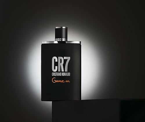 Miniatura 4 de Cristiano Ronaldo CR7 Game On - Fragancia aromática para hombres - Aroma amaderado y seductor - Esencia tropical y densa - Una estética oscura y