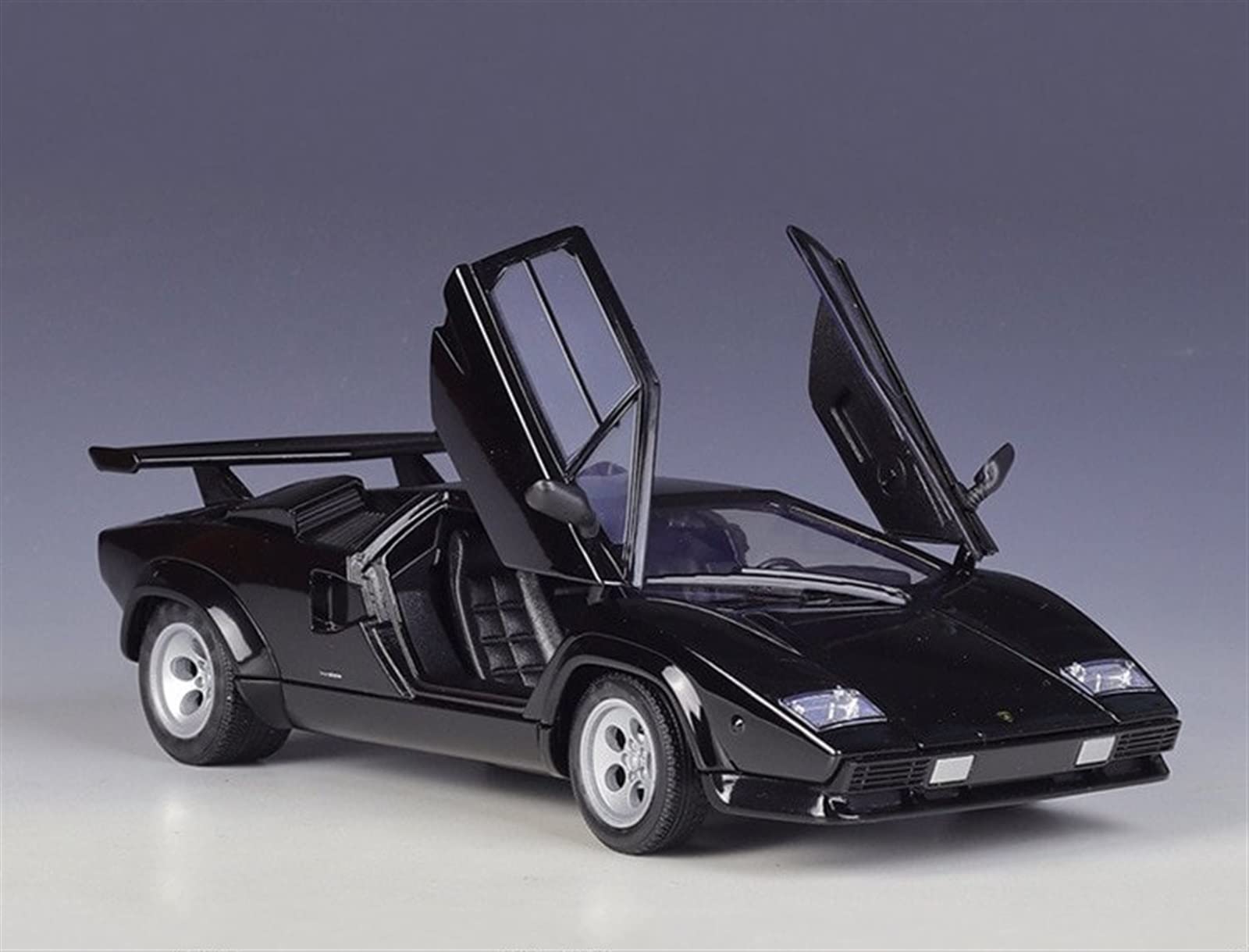 ランボルギーニ　カウンタック　LP5000S　1/24スケール　ブラック Amazon.co.jp: モデルカーのおもちゃ 1:24 ランボルギーニ
