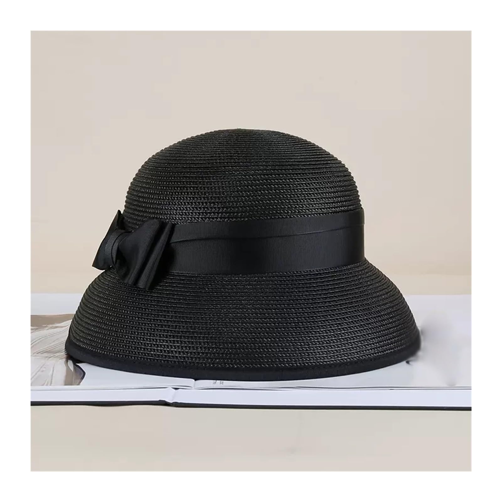 Chapeau de soleil d'été pour femme : capeline de pêcheur grand bord et couverture de visage beige