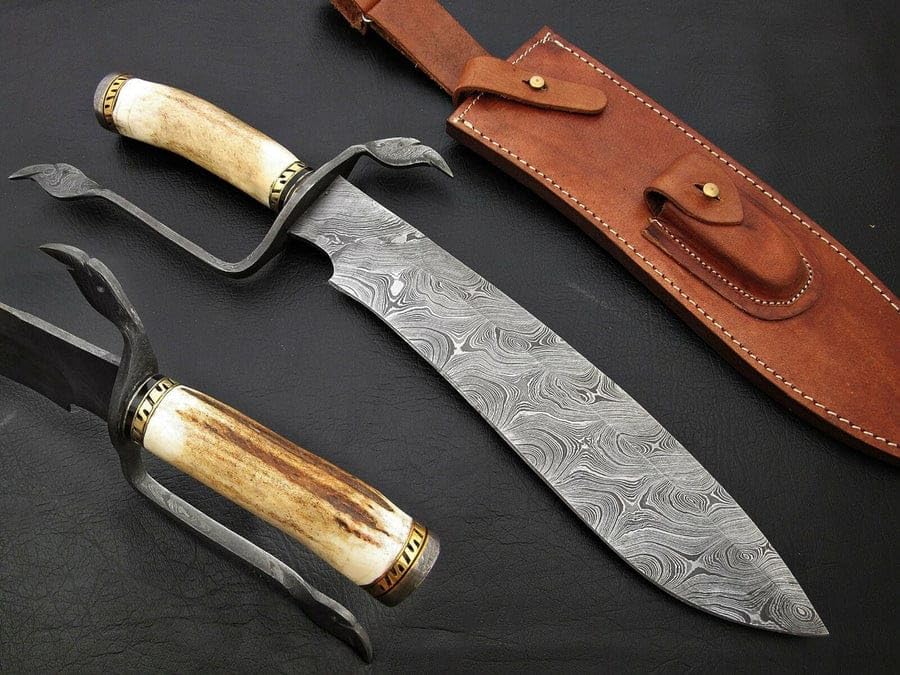 Custom Handmade 512 Layers Damascus Steel Luxury Bowie Knife Outdoor Hunting Knife Stag Horn with Damascus Bolster Handle