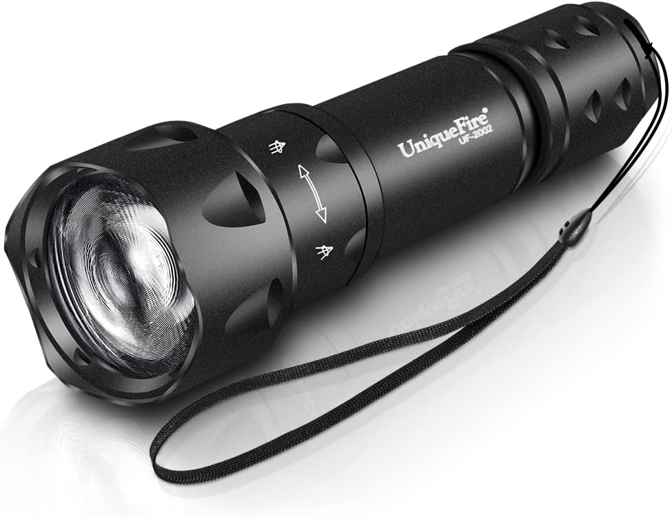 UniqueFire Vcsel 850nm IR Illuminator Flashlight Lights for Night Vision,Fresnel Lens Zoomable Infrared LED Torch Light,3 Modes Memory Function Small and Portable Predator Light Max Lighting 1000M
