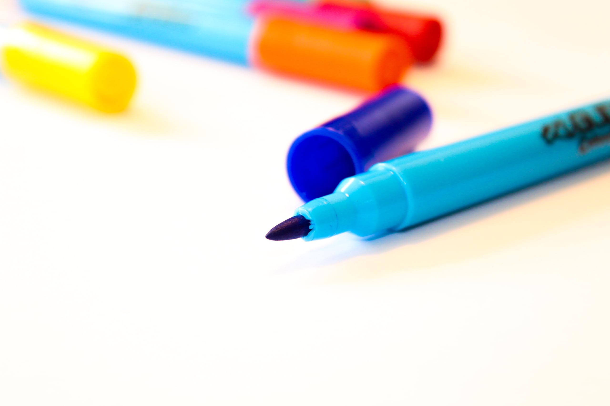 Eziglide Colouring Pens, Pack of 12 Fine Felt Tip Pens for Adults & Kids, Bright Adult Colouring Books Markers - Image 4