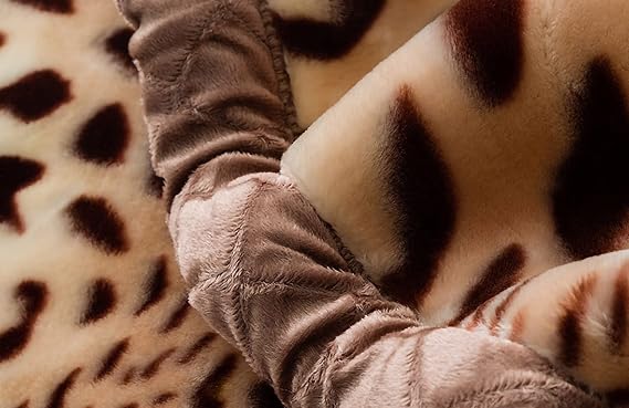LGYKUMEG Warm Blankets for Winter 525 GSM Mink Blanket -Soft and Warm 2 Ply Reversible Bed Blanket for Autumn Winter,Leopard,150x200cm2.5kg