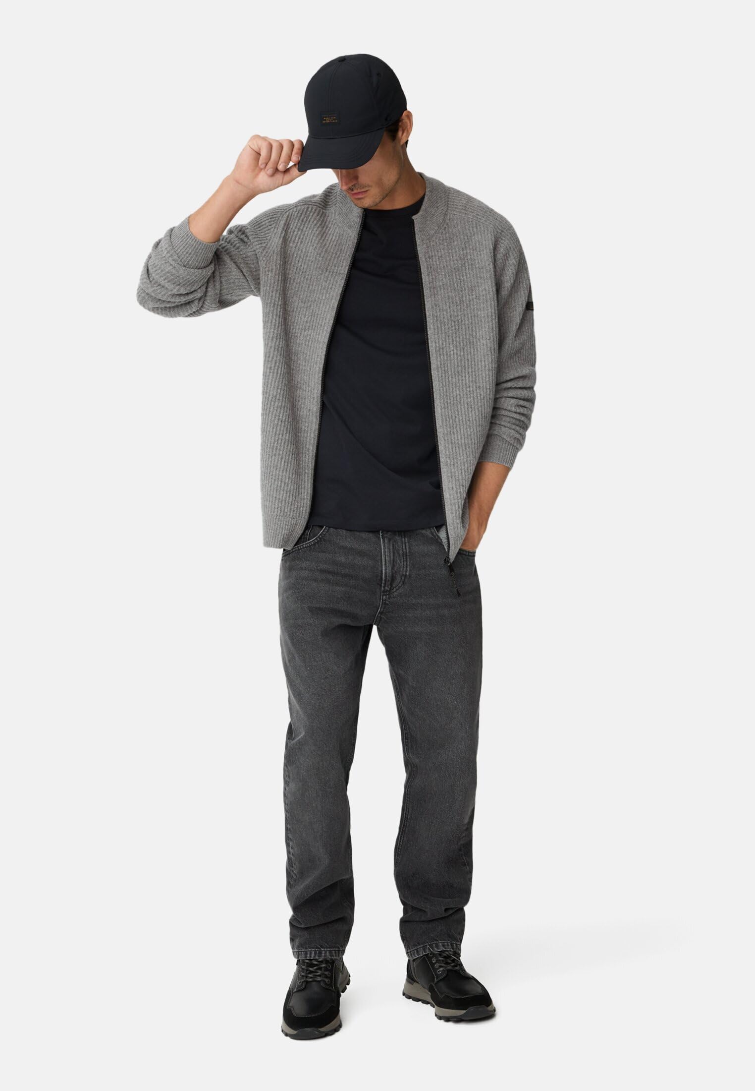 camel active Herren Strickjacke aus Reiner Lammwolle