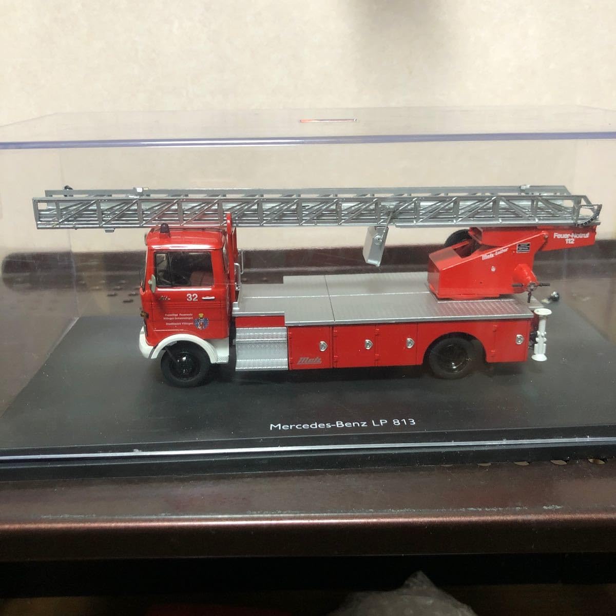 Amazon | 405 Schuco シュコー 1/43 メルセデス ベンツ LP813 はしご車