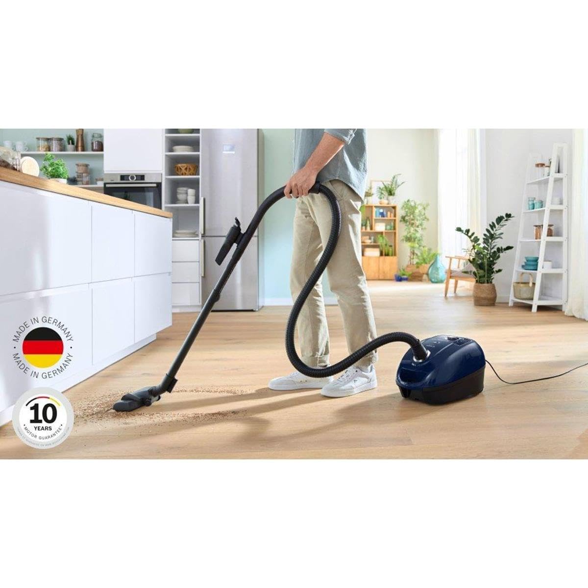 Bosch BGL38BU1 Aspirapolvere 600W Blu - Serie 4, Filtro Igienico, 79 dB, Lunghezza del cavo 7 m, Accessori inclusi