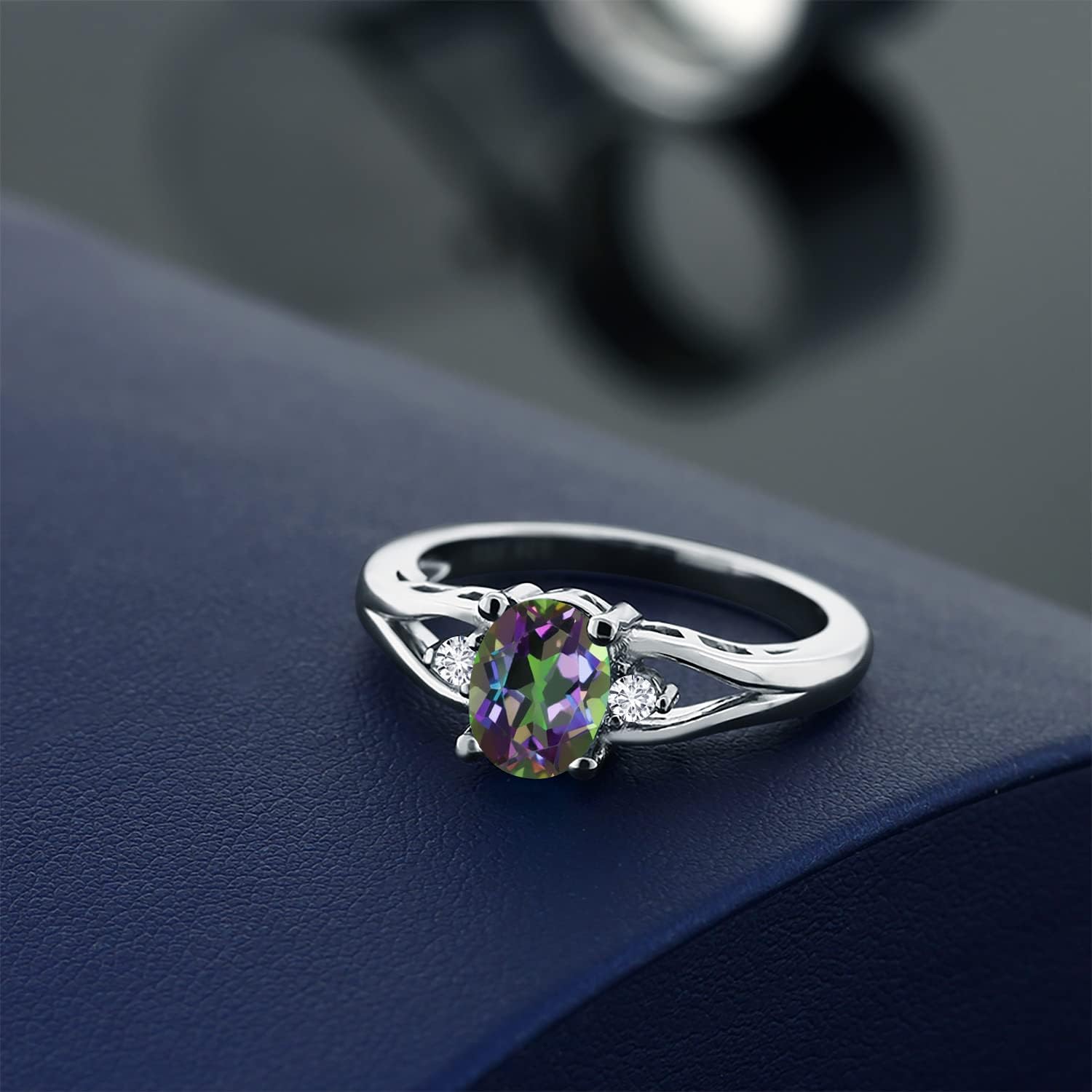 Gem Stone King 3-Stone Engagement Ring For Women | 925 Sterling Silver | Gemstone Birthstone and Diamond | Oval 8X6MM and Round 2MM | Three Stone Wedding Anniversary Promise Ring | Sizes 5-9