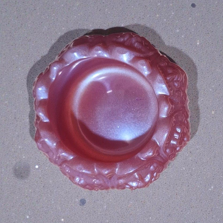 Inventive Art Creation Grand Lotus Tealight Holder, Resin, 7.5 cm x 11 cm, Pedestal Style, Home Decor (Blushed Ruby) 4