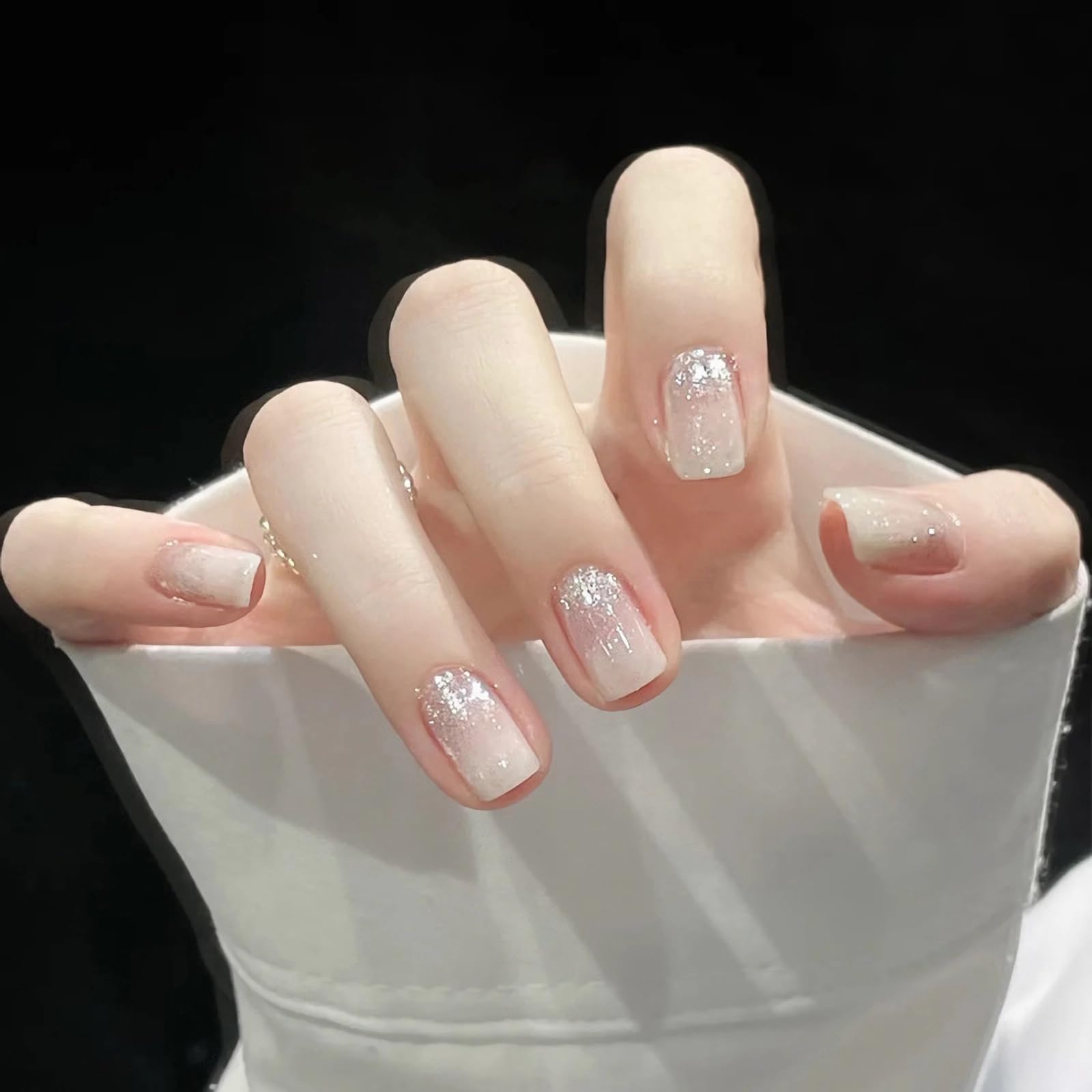 Amazon | ネイルチップ ショート 24枚入 つけ爪 グラデーション 白