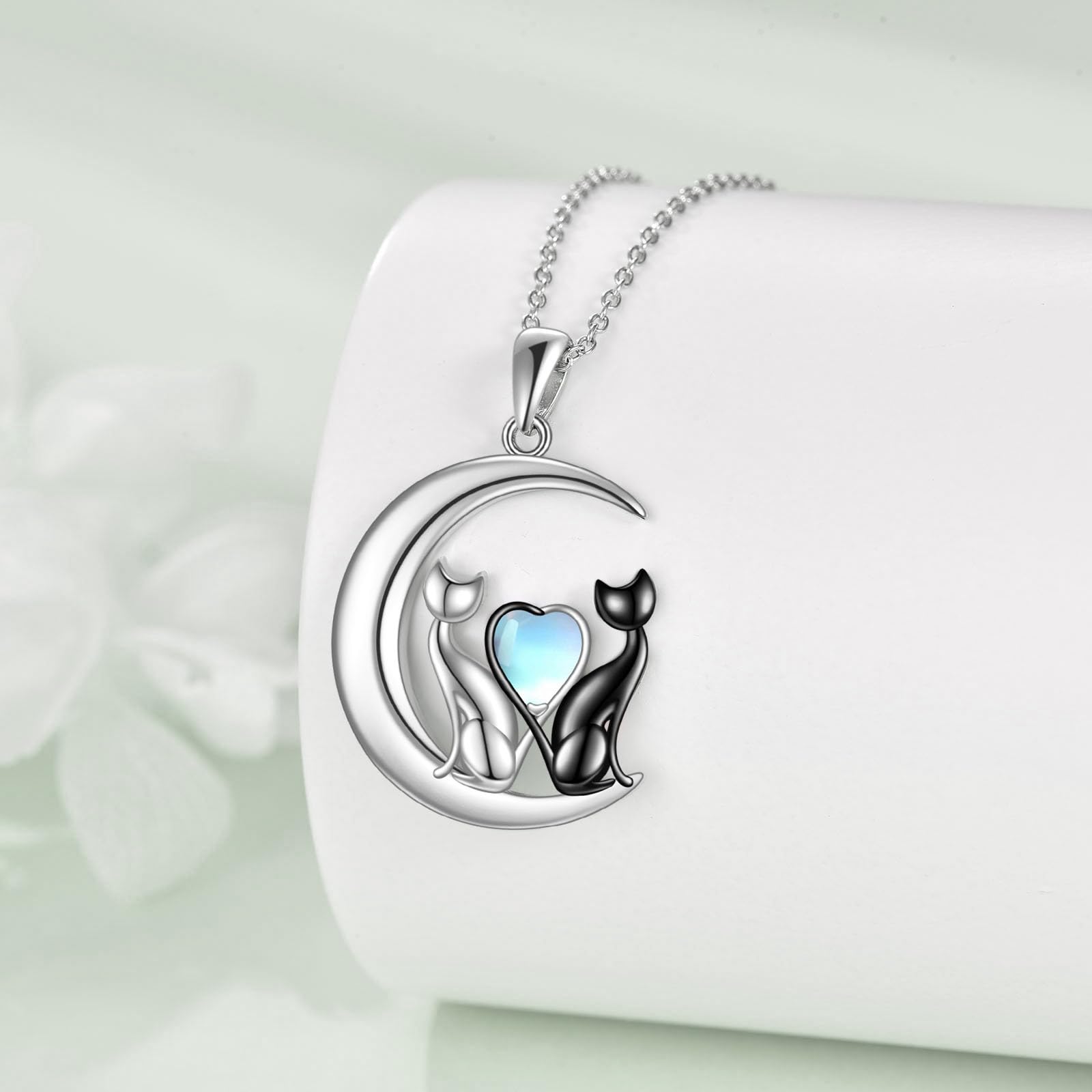 YAFEINI Katze Kette für Damen 925 Sterling Silber Mond Katze Anhänger Halskette für Mädchen Mondstein Katze Schmuck Geschenk