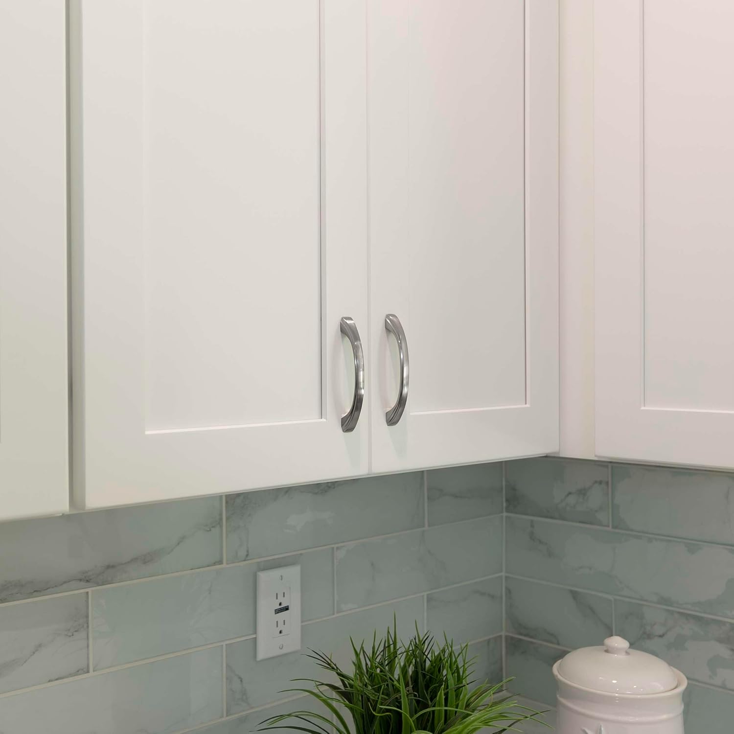Modket Makoto Series Solid Traditional Classic Kitchen Cabinet Pull Handle — 4-1/4" Overall Length, 3-3/4" (96mm) Hole Centers, Brushed Nickel — 10 Packs