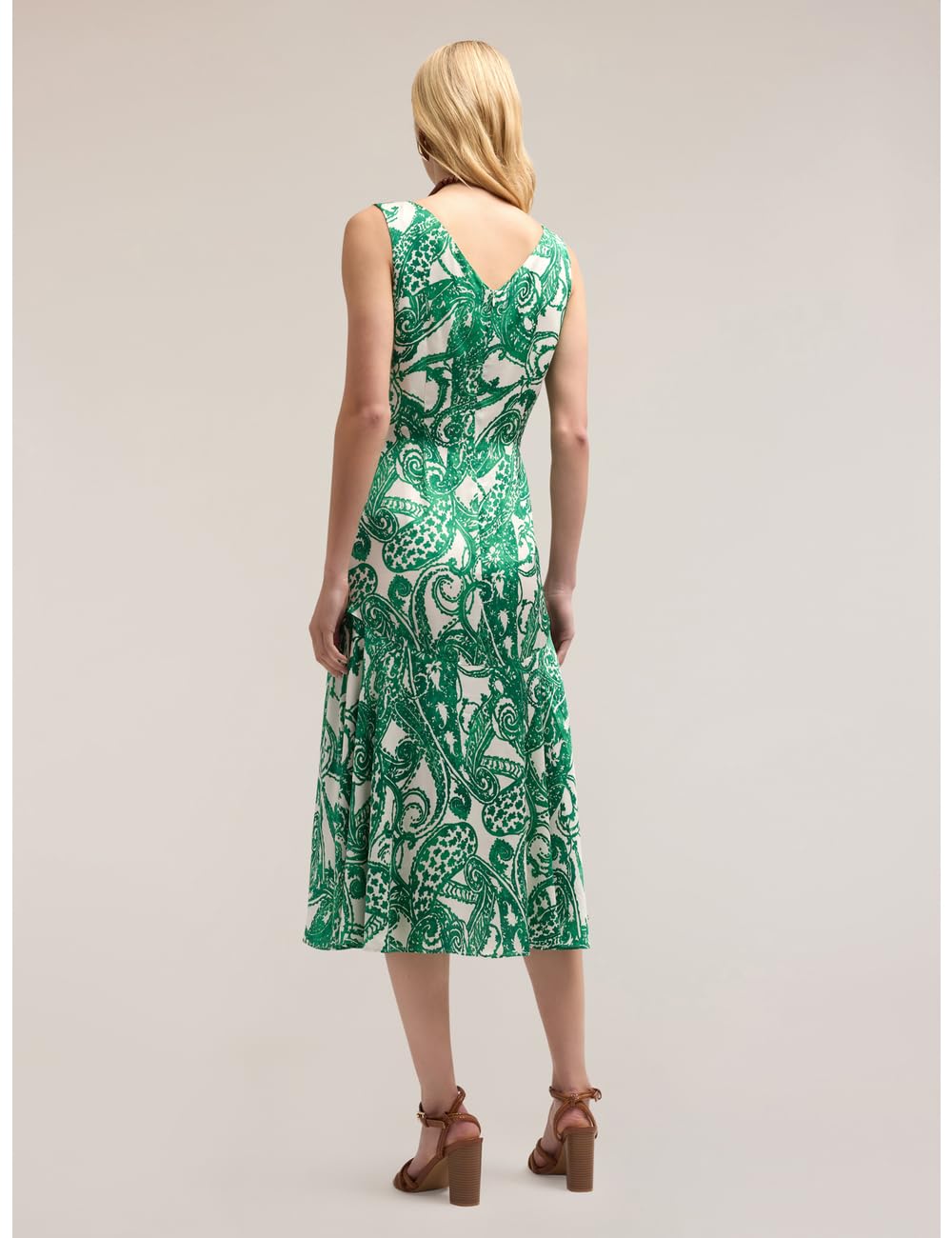 Motivi: Vestito Satin Fantasia Paisley Stagione Primavera Estate 2025.