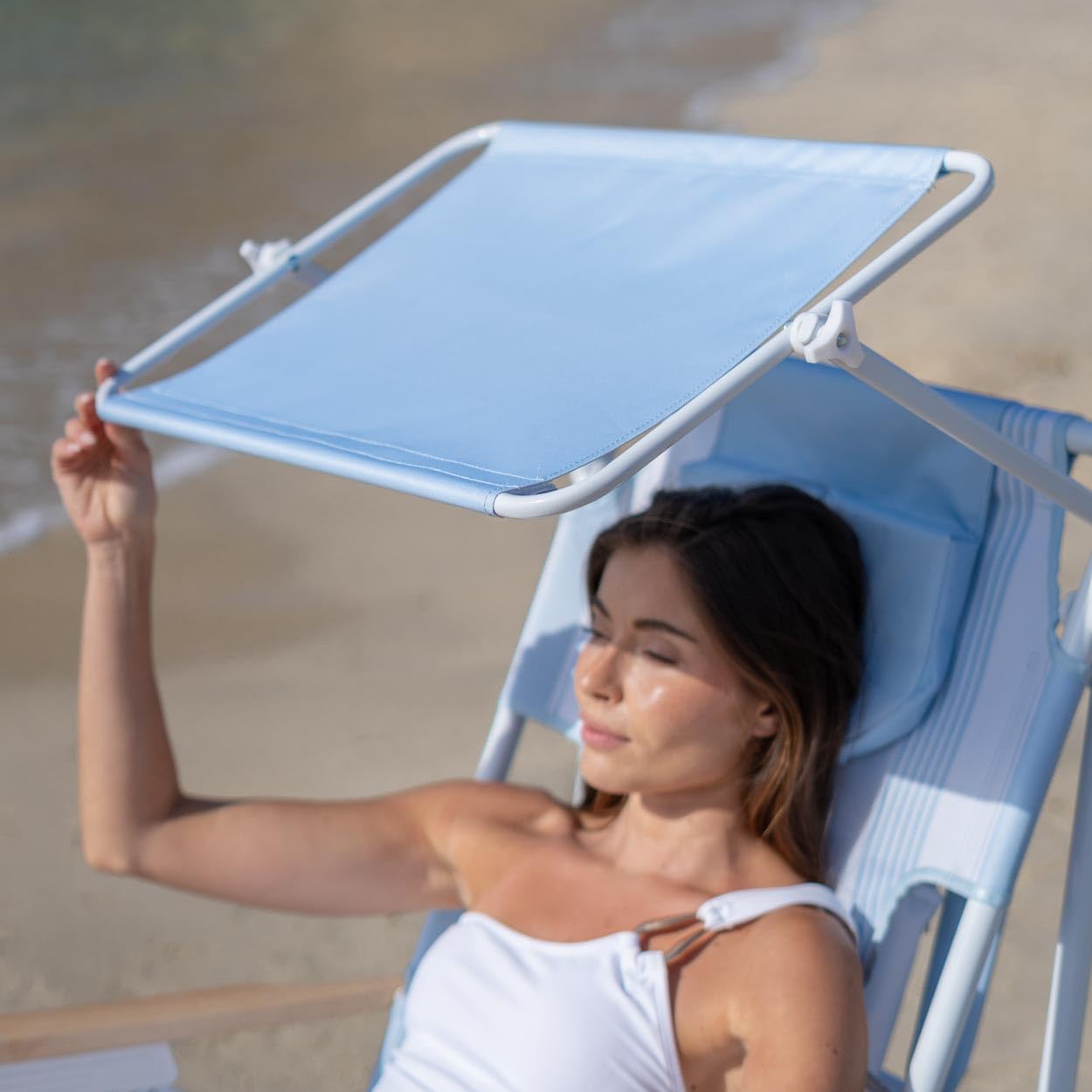 Flamingueo Silla Playa Plegable - Agujero Acolchado Cabeza y Brazos - 5 Posiciones - Parasol Ajustable UPF 50+ - Asas Mochila - Reposapiés y Reposabrazos - Bolsillo Insulado - Aluminio y Poliéster