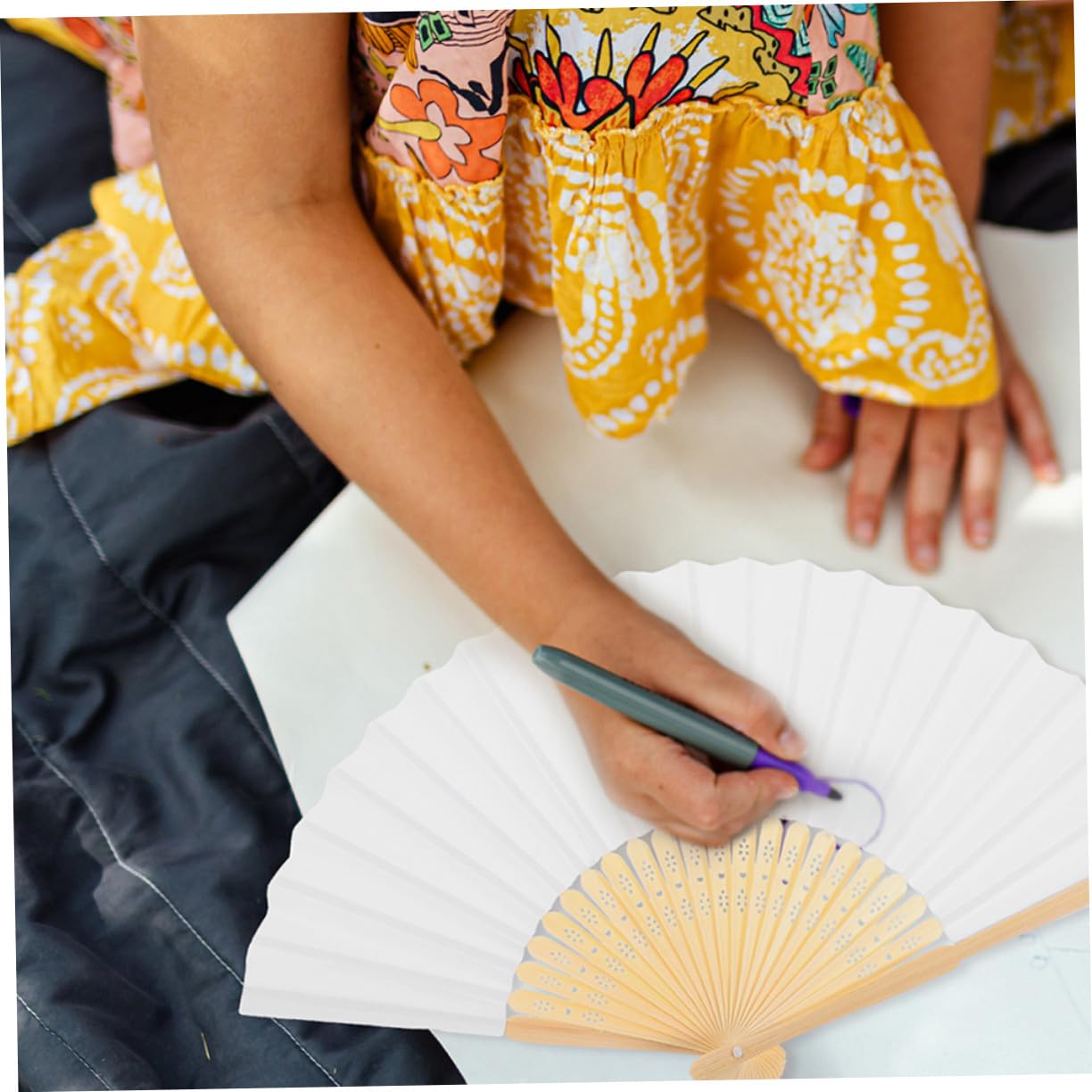 15stücke Weiße Faltbare Papierfächer aus Bambus Blanko für DIY Handfächer zum Falten für Hochzeiten Partys und Heimdekoration