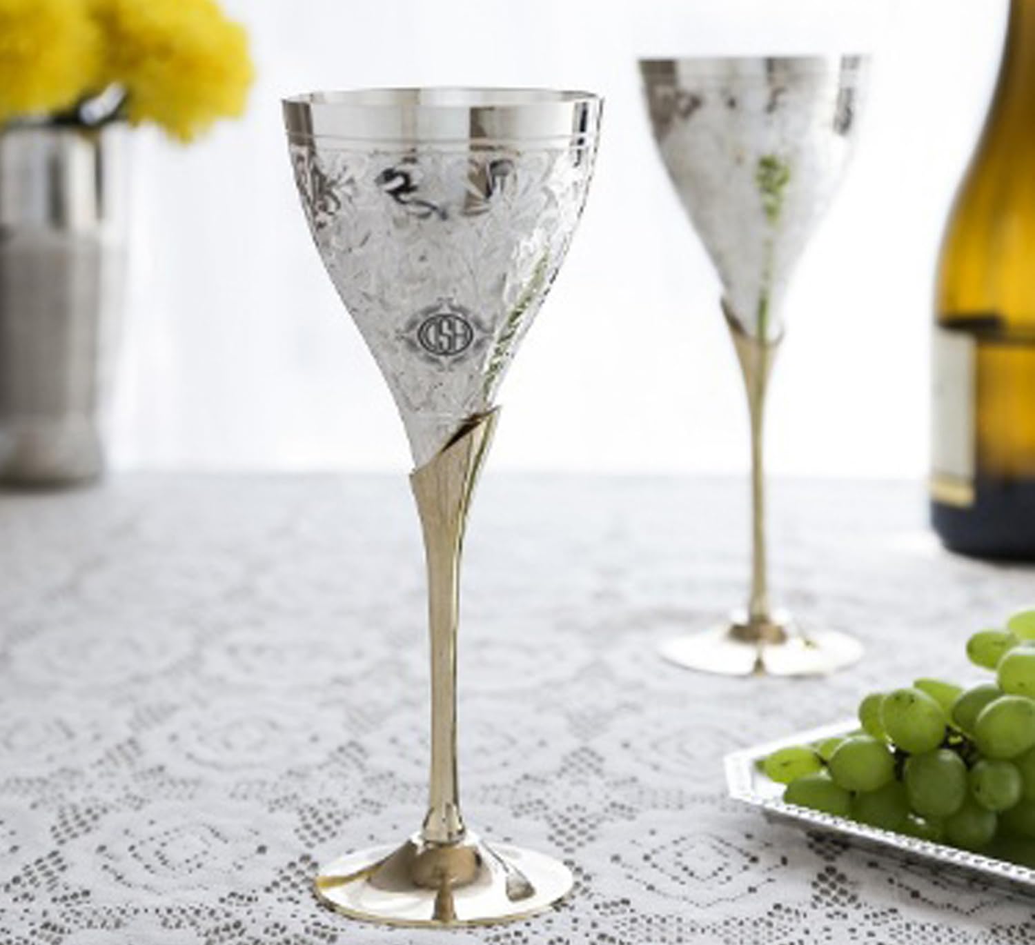 DSH Wine Glass Set Champagne Glass Flute Design Silver Color | Goblet Glass  Best for Parties, Set of 2, 200 ML: Buy Online at Best Price in UAE -  Amazon.ae