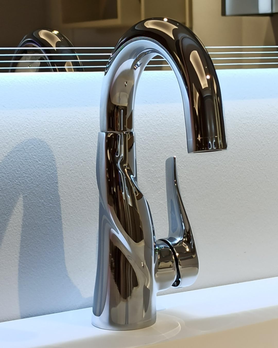Coppia di rubinetti bagno monocomando Artemide cromo lucido per lavabo e bidet, design curvo - Boleco