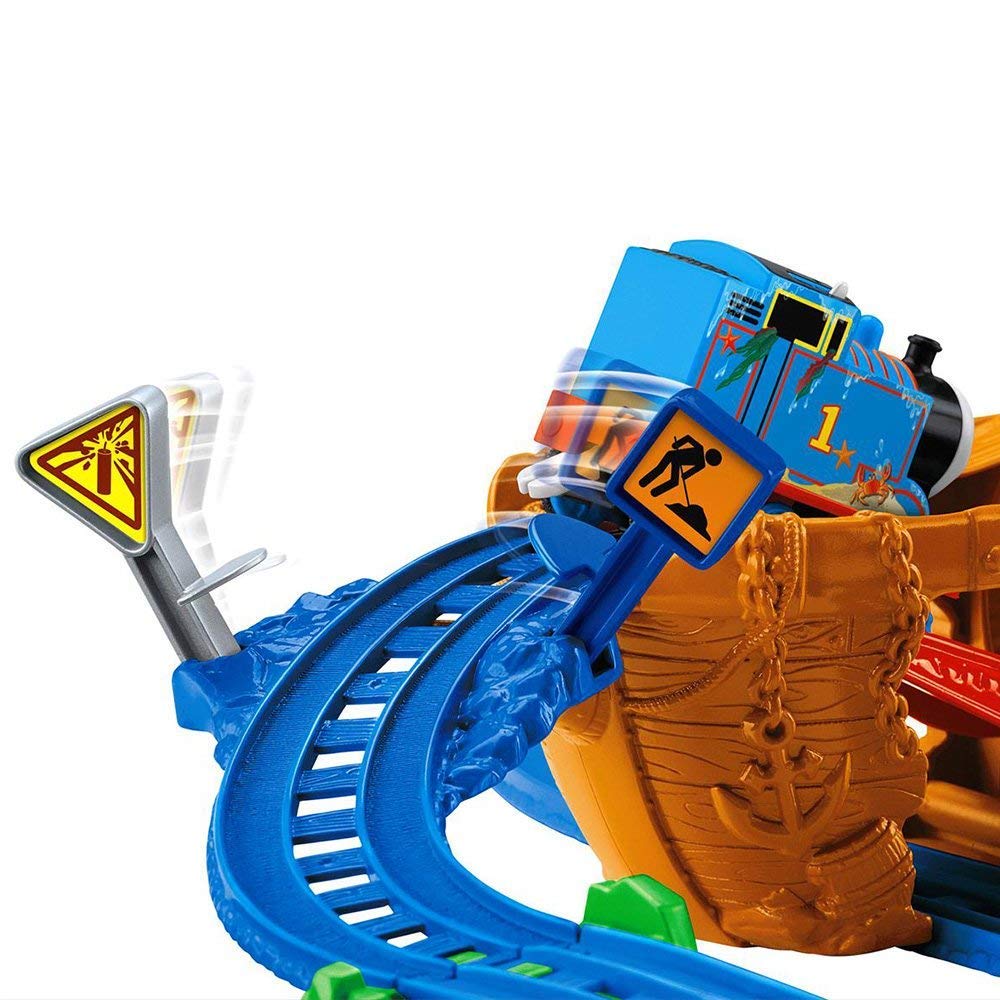 Thomas and Friends Trackmaster Shipwreck Adventure Motorized Railway