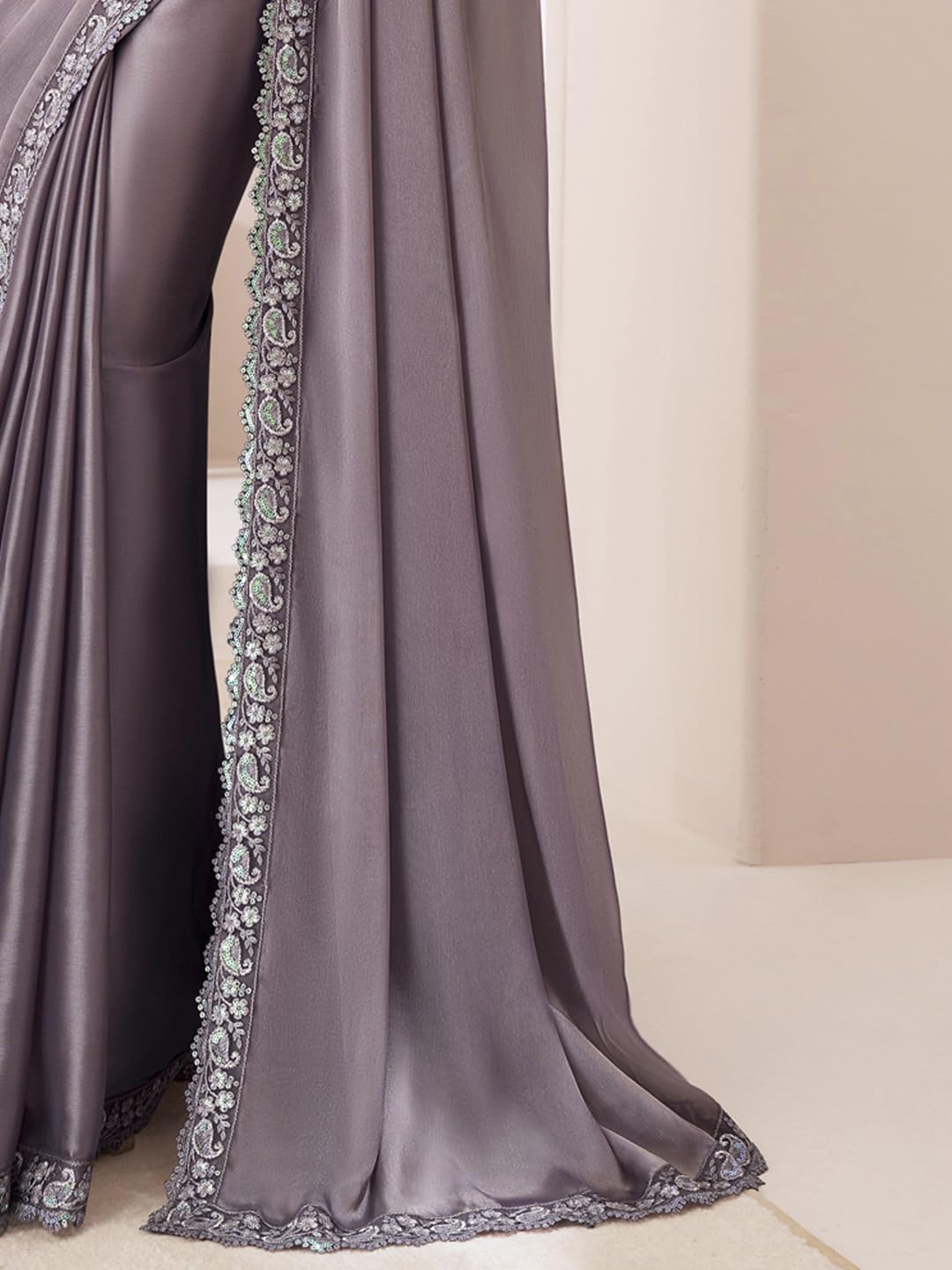 AKHILAM Women's Pure Chiffon Embellished Saree With Unstitched Blouse (SNDLWOD1301_TFH_Parent) - Image 5