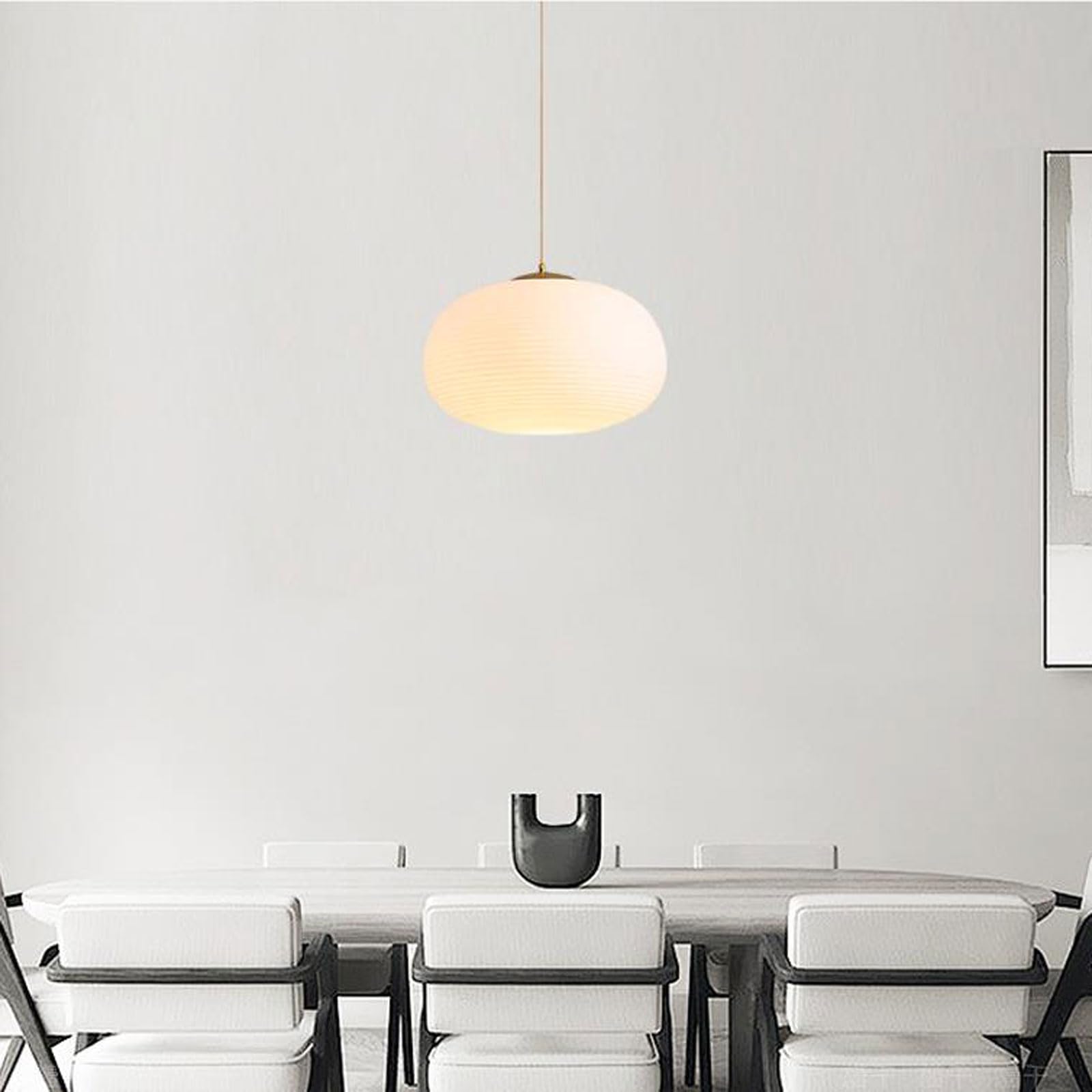 Lampada a sospensione E26 a testa singola con luce calda, paralume sferico in vetro color crema, lampada moderna per camera da letto, balcone, adatta per caffè e isole cucina.