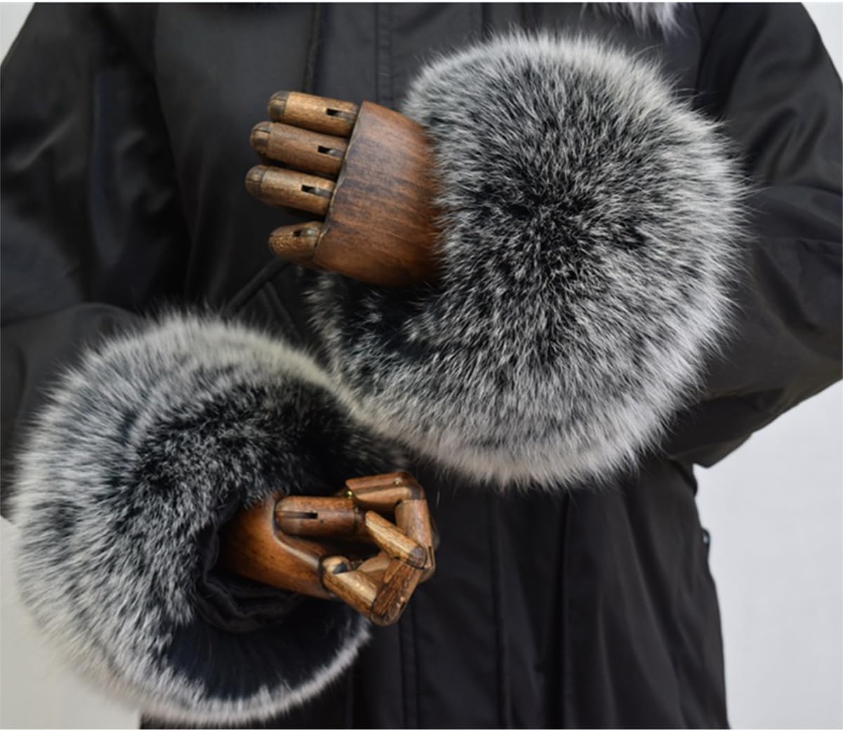 フェイクファー リストカフ 1ペア 冬 暖かい ふわふわ アームレッグウォーマー リストバンド リングカフス 女性用