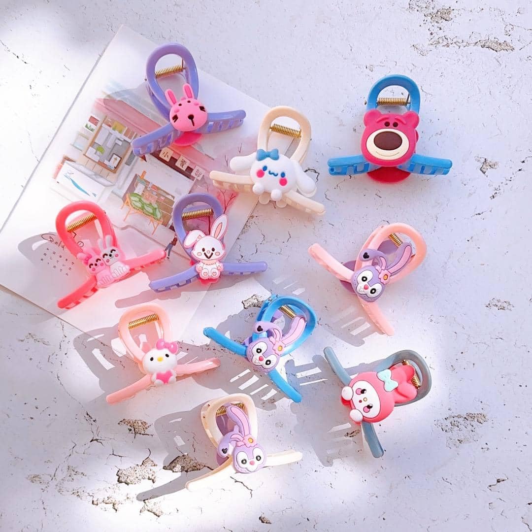 NAVMAV 1Pcs/Pack Cute Cartoon Design Large Hair Claw Clutcher Stylish Korean Hairstyle Clutch Claw Clips for Women & Girls Hair Accessories,Random Colors & Design Will Come 2