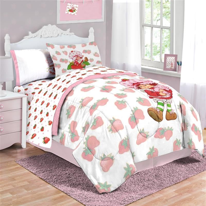 Jay Franco Strawberry Shortcake Full Comforter Set - 7 Piece Bedding Includes Sheet Set & Pillow Covers - Super Soft Pink & White Kids Bedding - Image 4
