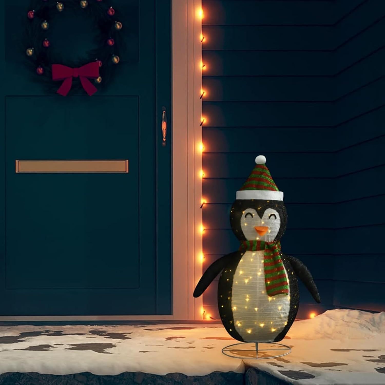 Gecheer Decorative Christmas Snow Penguin Figure LED Luxury Fabric 3 ft SH240202A