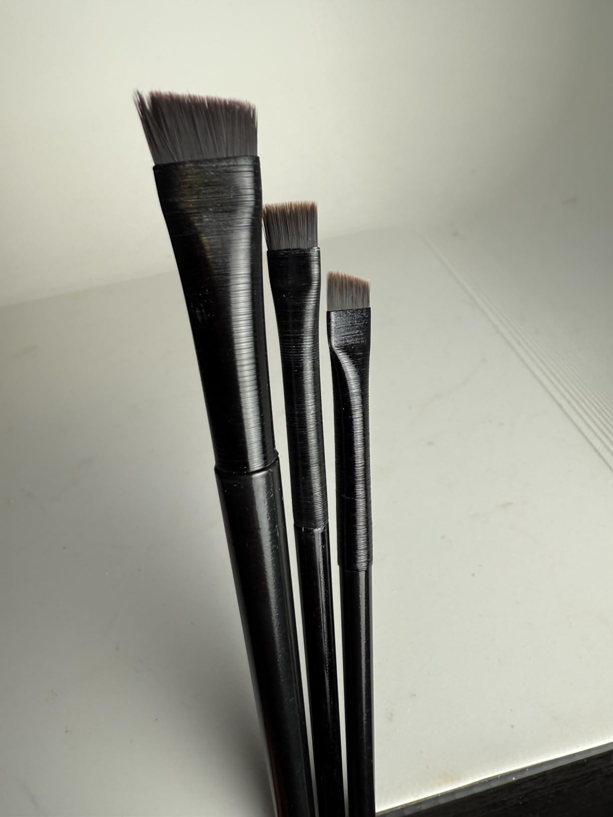 LIUDEX Eyeliner & Eyebrow Brush Set | Fine Angled, Slanted, Ultra-Thin Flat Makeup Brushes for Precision Gel & Brow Tinting with Soft Synthetic Hairs