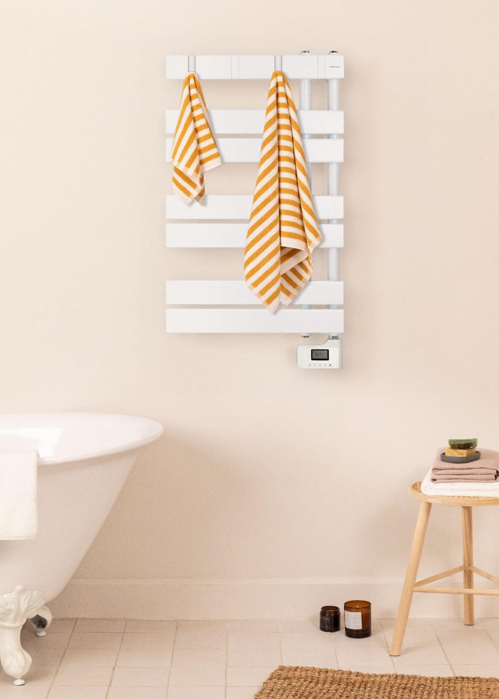 CREATE / Warm Towel Modern/Portasciugamani Elettrico da Parete bianco/80 x 50 cm / 2 in 1, 6 modalità di Funzionamento, Schermo LCD, Timer Fino a 24 Ore, 400 W