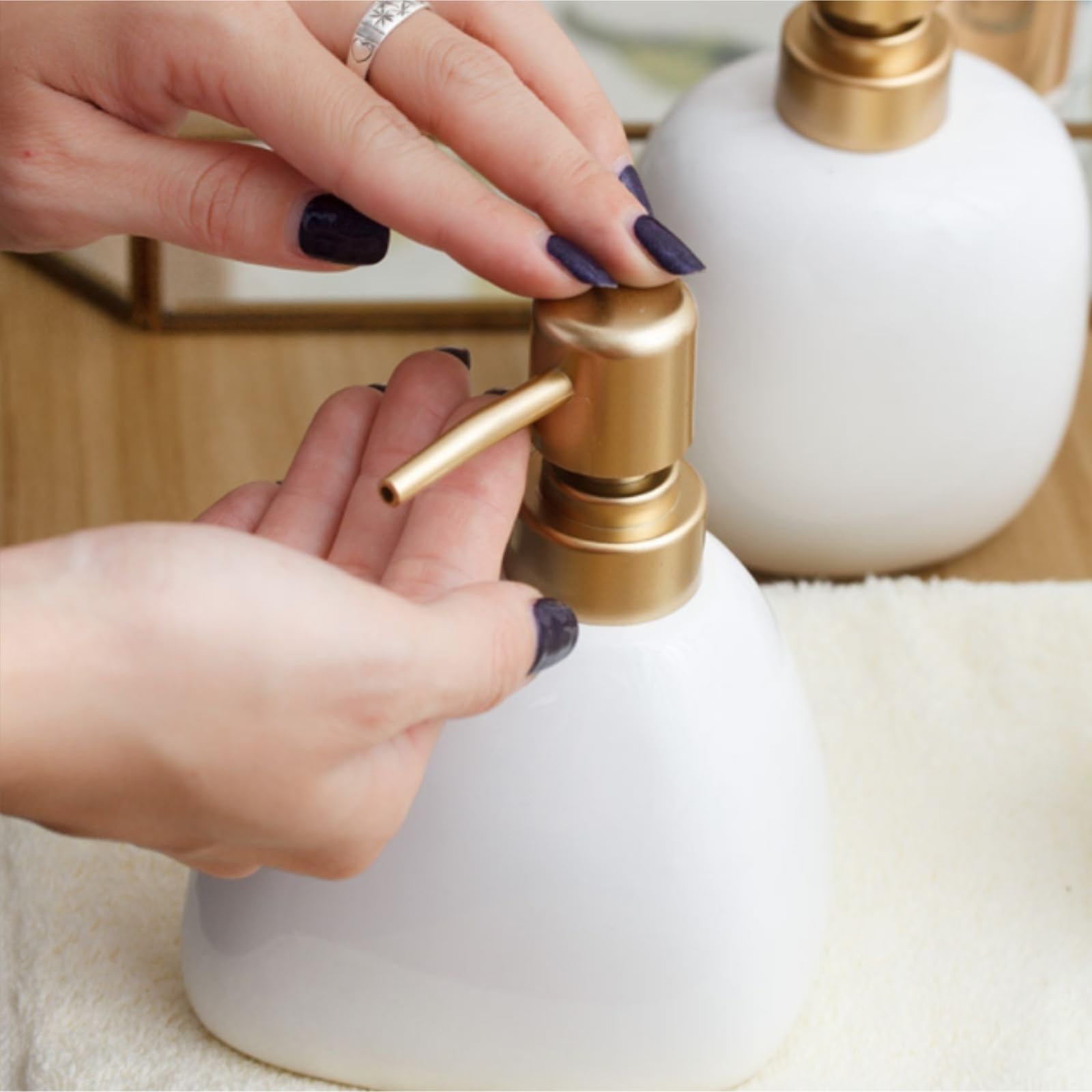 Seifenspender für Handwäsche, Keramik, Lotion, Seifenspender, Steinform, glasiert, dekorative Flüssigkeitsflasche mit Pumpe, nachfüllbarer Flüssigkeitsbehälter