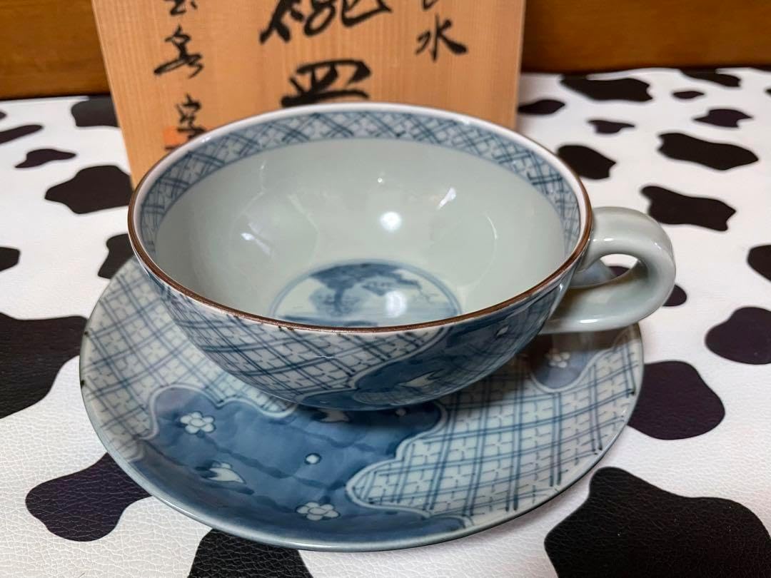 美濃焼　龍峰窯　染付　小花紋　スープカップ＆ソーサー　受け皿付き5客セット 美濃焼 龍峰窯 染付 小花紋 スープカップ＆ソーサー 受け皿付き5