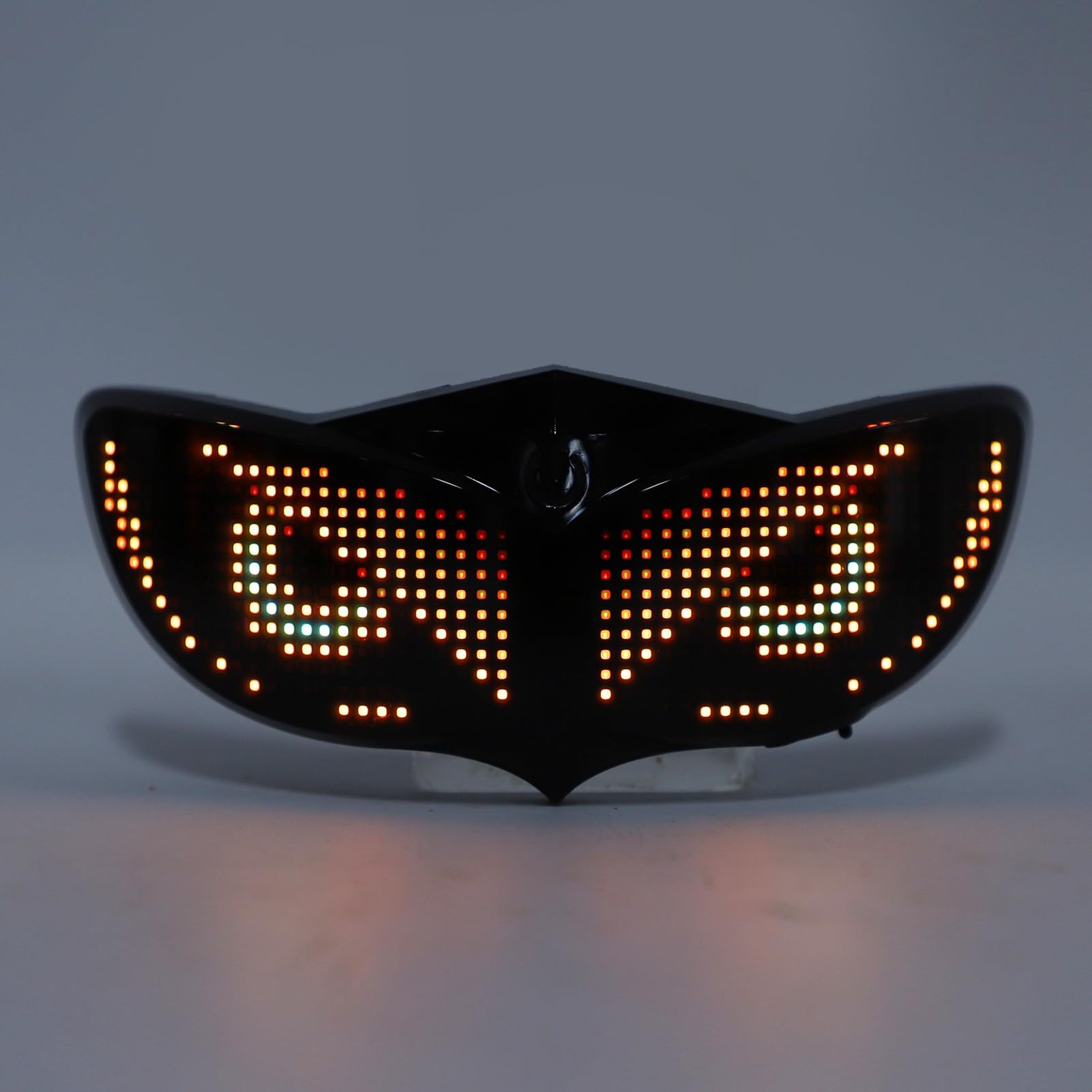 Pantalla Divertida con Luz LED para Casco con Alertas de Seguridad Inteligentes para Ciclistas Nocturnos, Material de PC Duradero, 1 Unidad