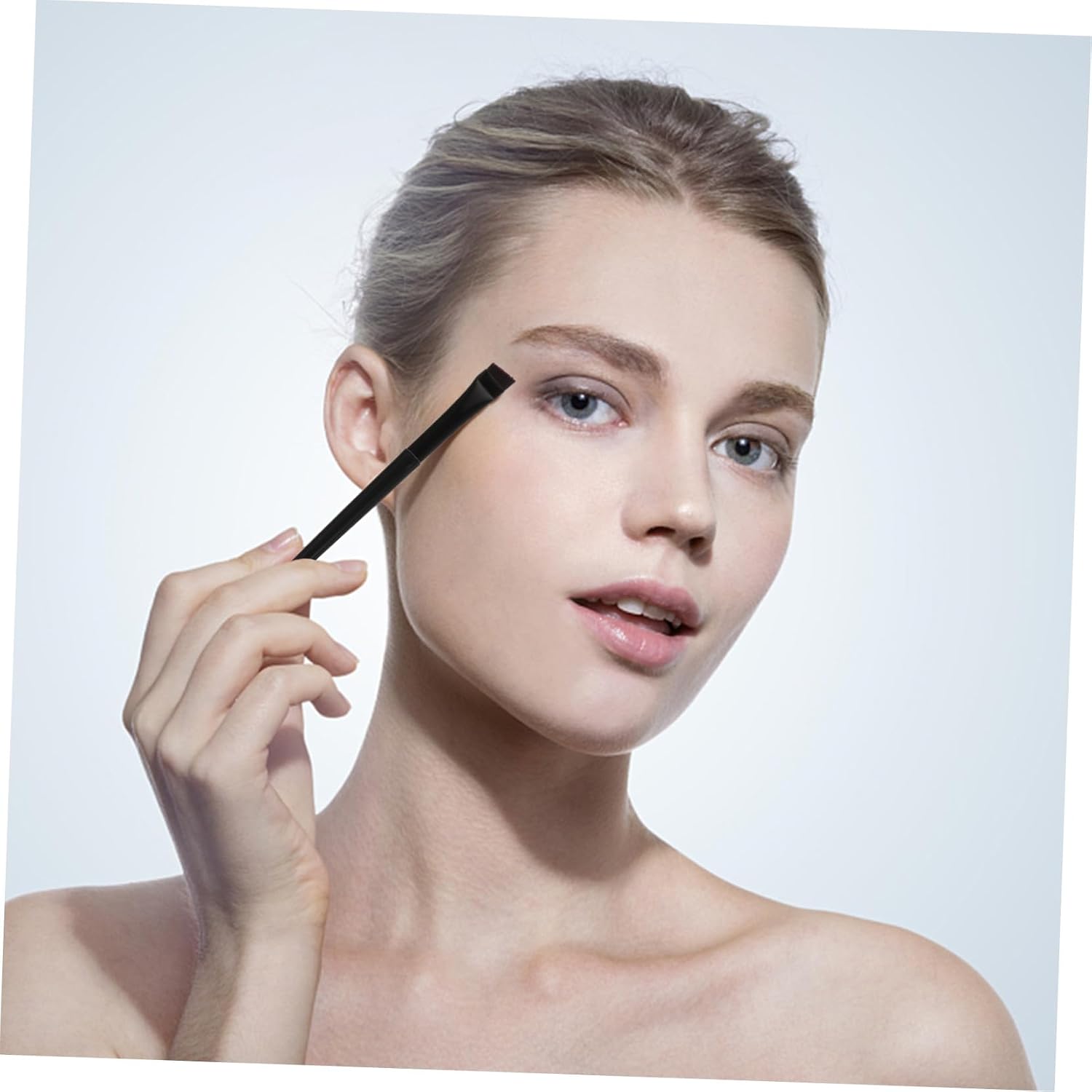 Alipis 3pcs Eyeliner and Eyebrow Makeup Brush Thin Flat and Oblique Angled Brushes with Plastic Handles Precise Eye Liner Tools for Eye Makeup and Professional Use
