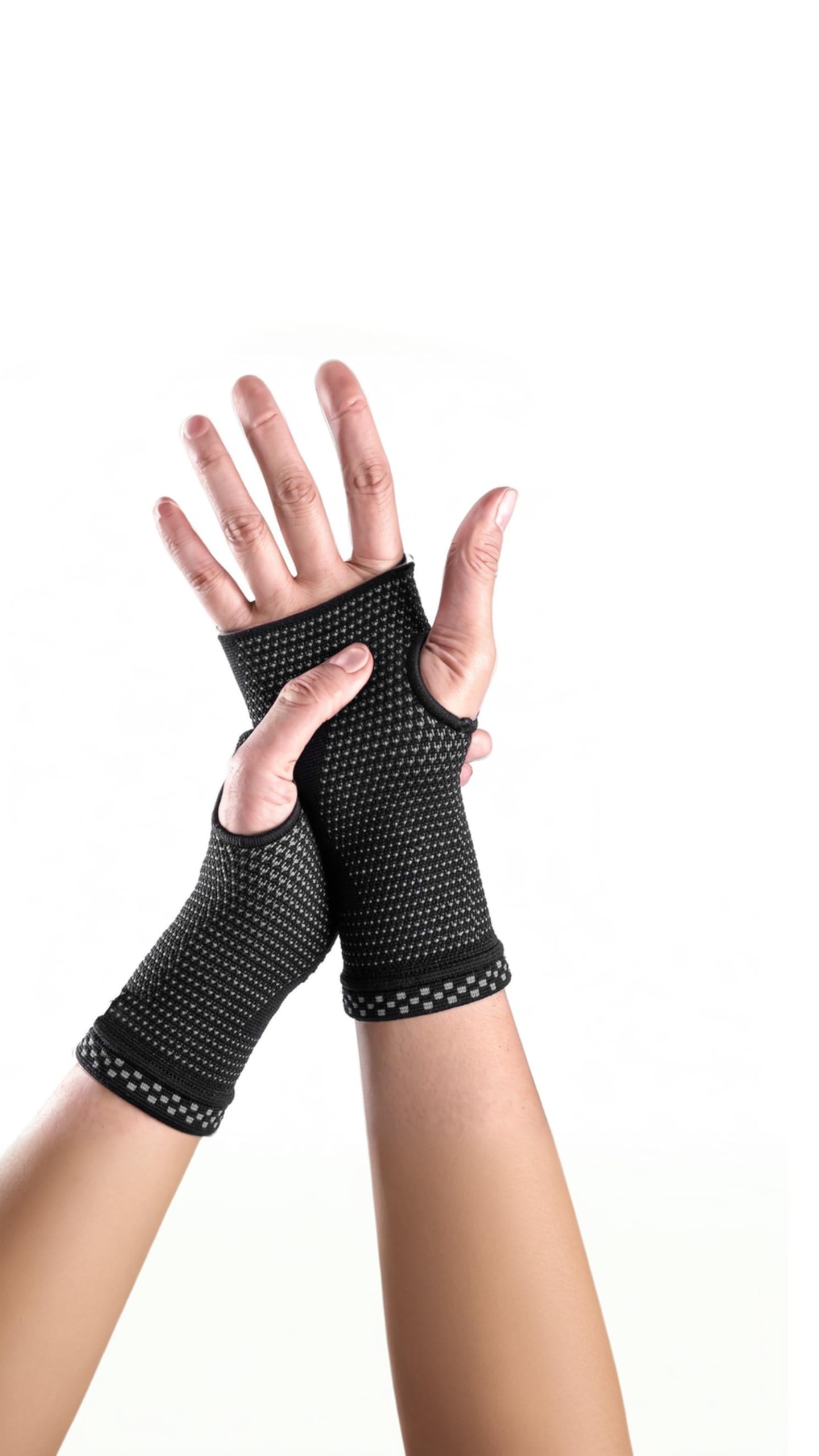 Sweet seven Relieve Wrist Pain with 1 Pair Compression Sleeves | Carpal Tunnel, Tendonitis, Arthritis Support | Left & Right Hand | Sports & Typing Comfort | Black, Size M